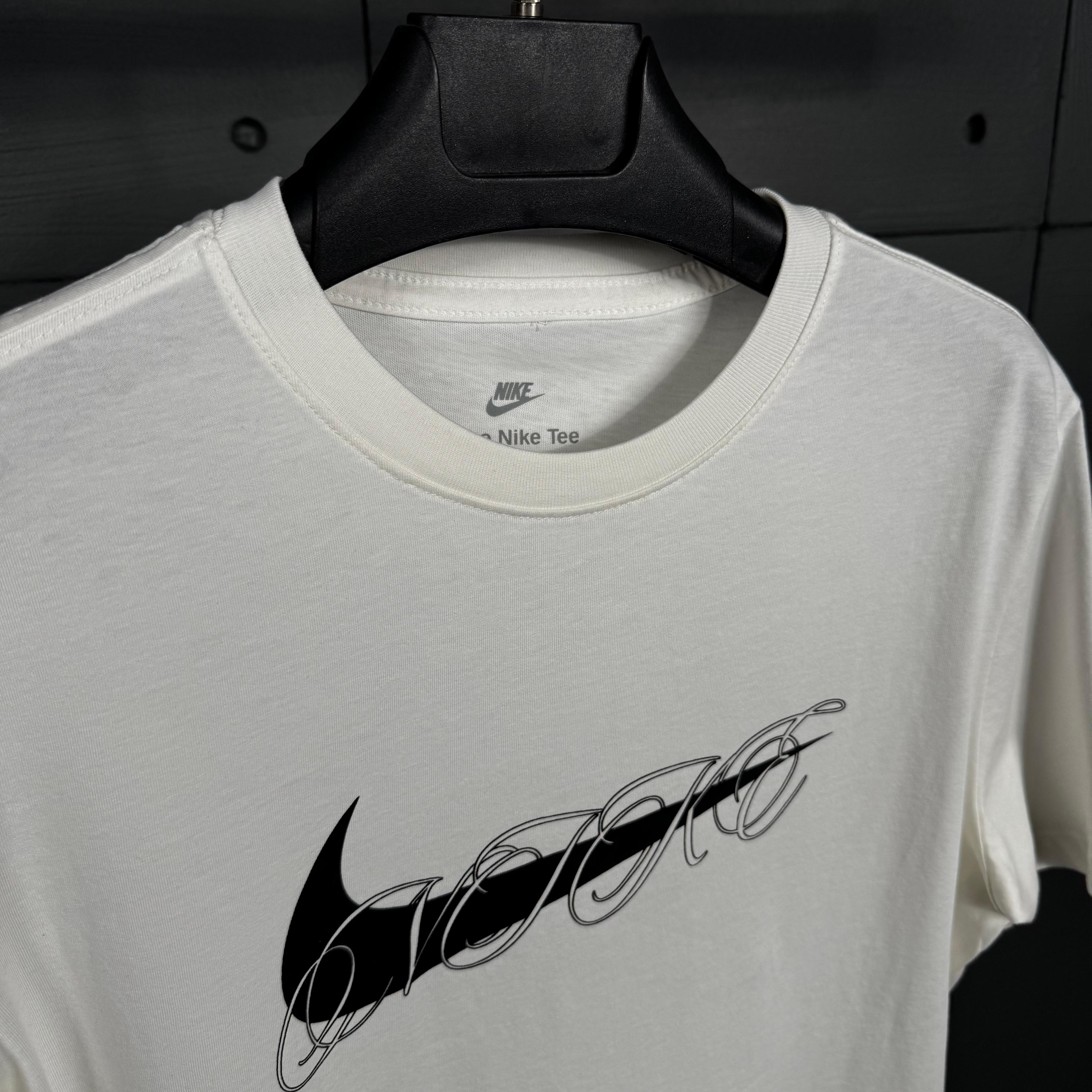 Nike s25 T shirt