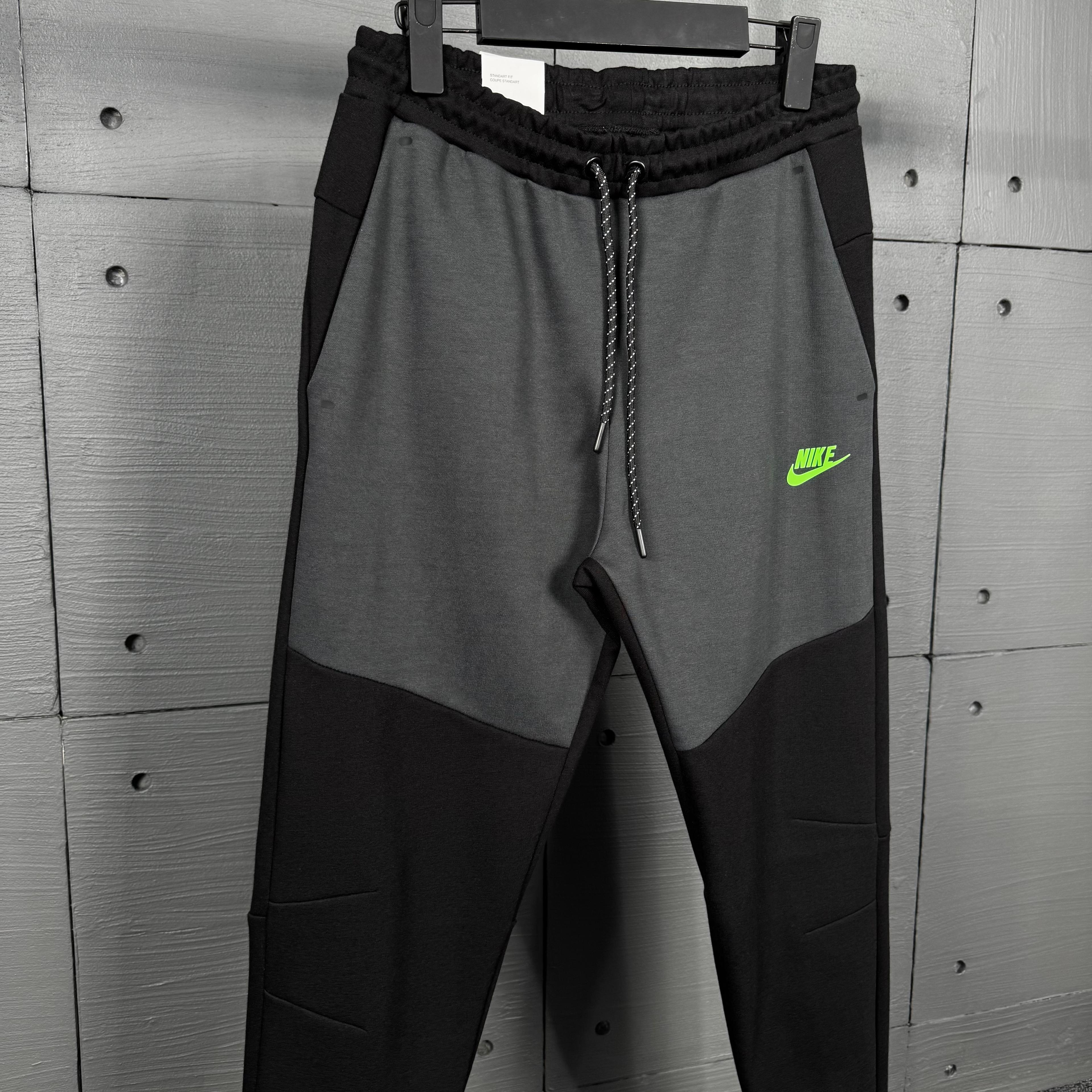 Nike Tech fleece eşofman altı