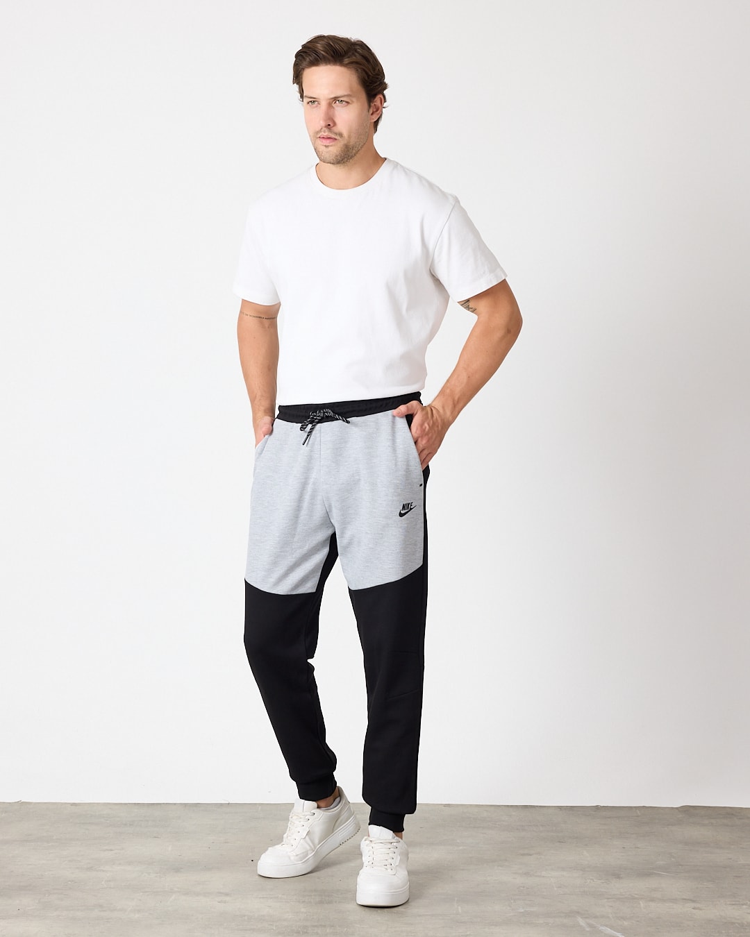 SS'25 Tech Fleece Joggers - Light Gray/Black