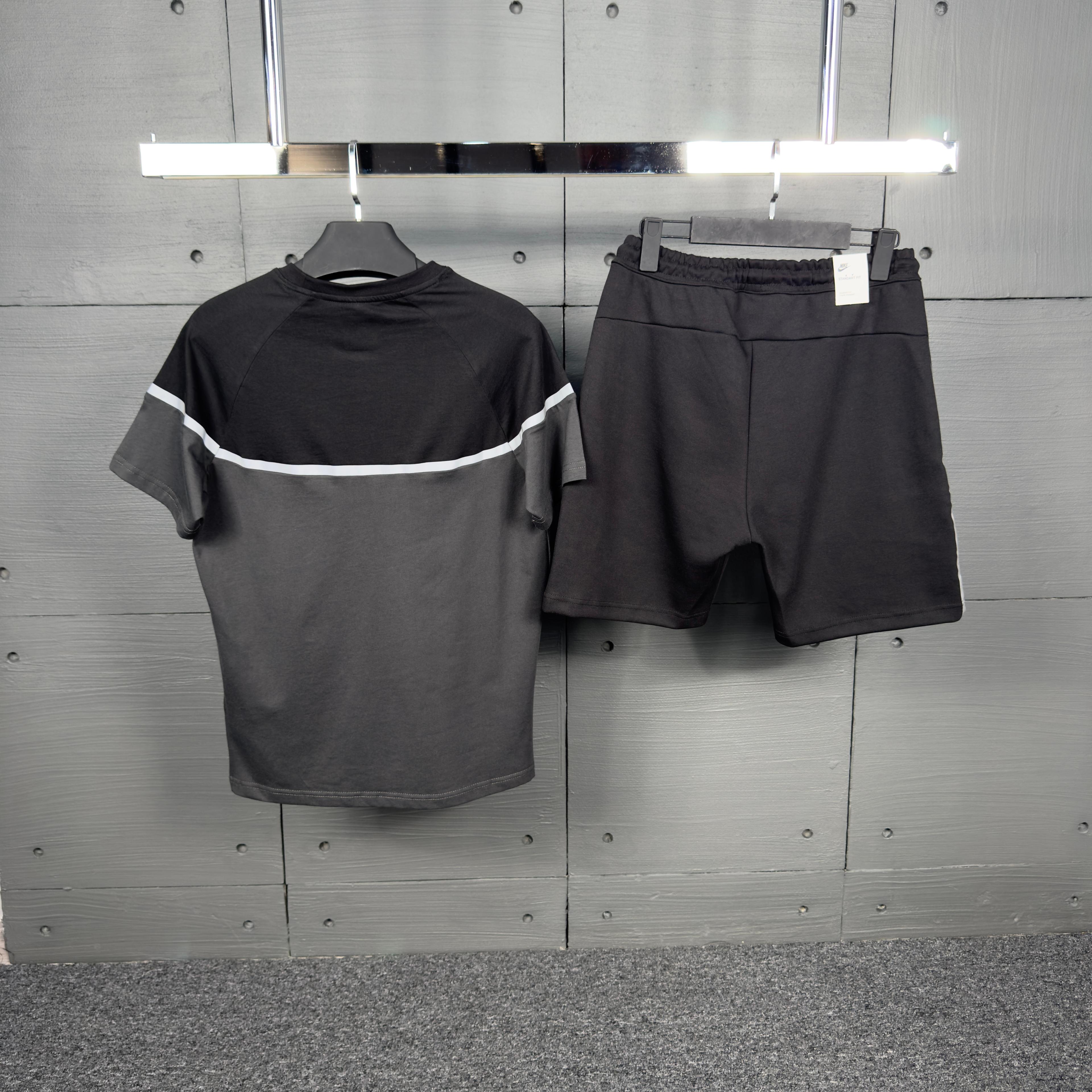 Nike tech reflektörlü short t-shirt takım