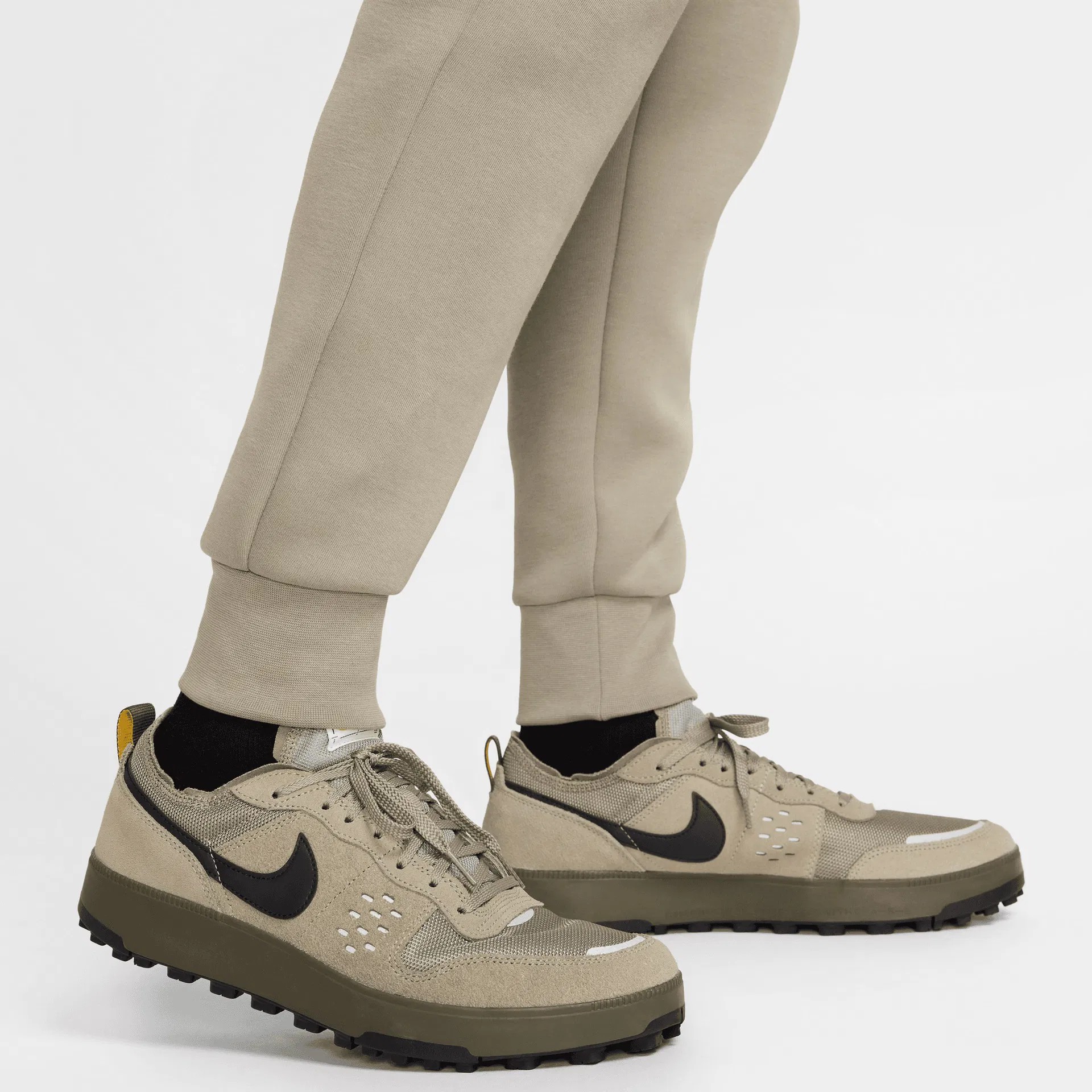 SS'25 Tech Fleece Joggers - Oatmeal/Black