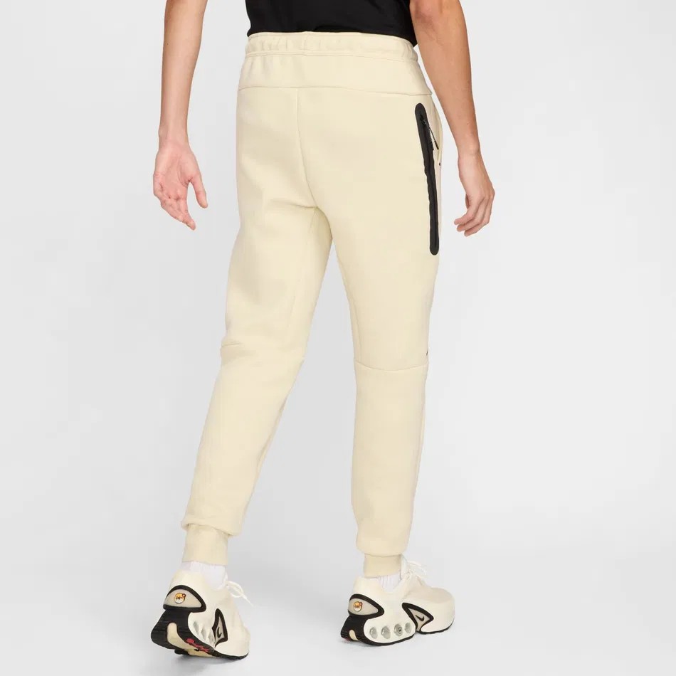 SS'25 Tech Fleece Joggers - Off White/Black