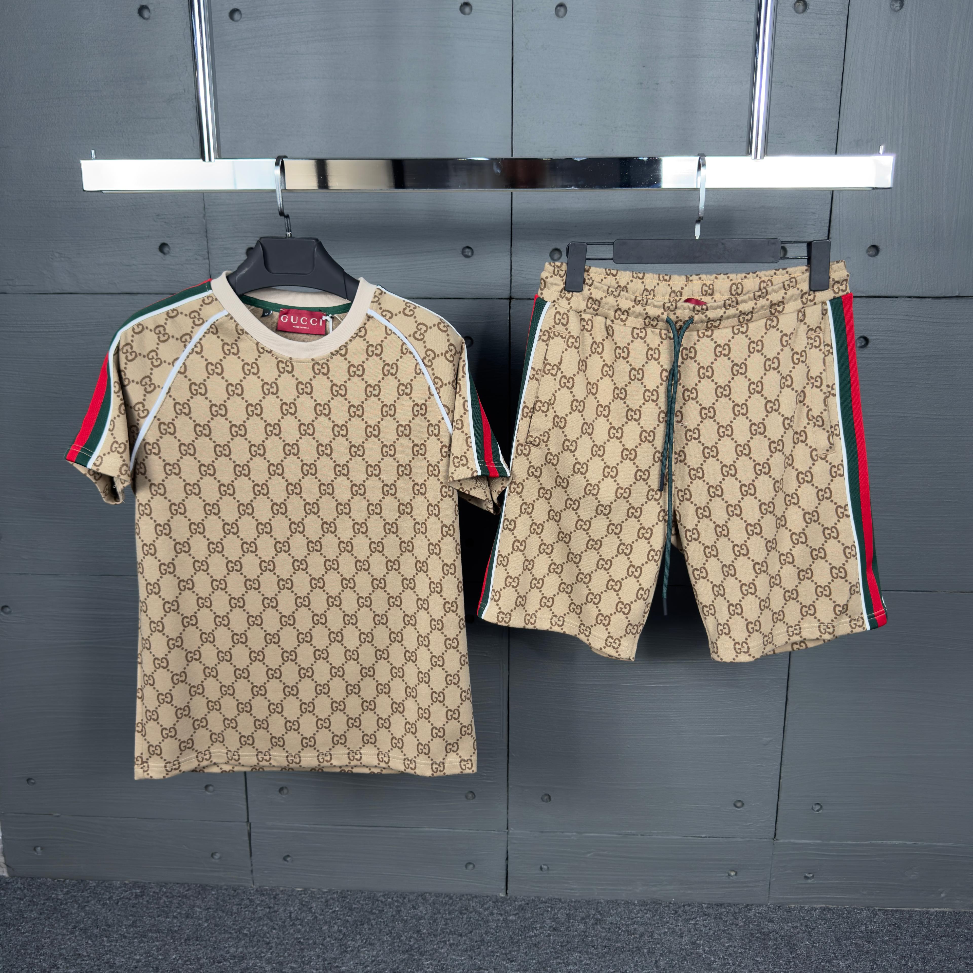 GUCCI Monogram şort tişört takım