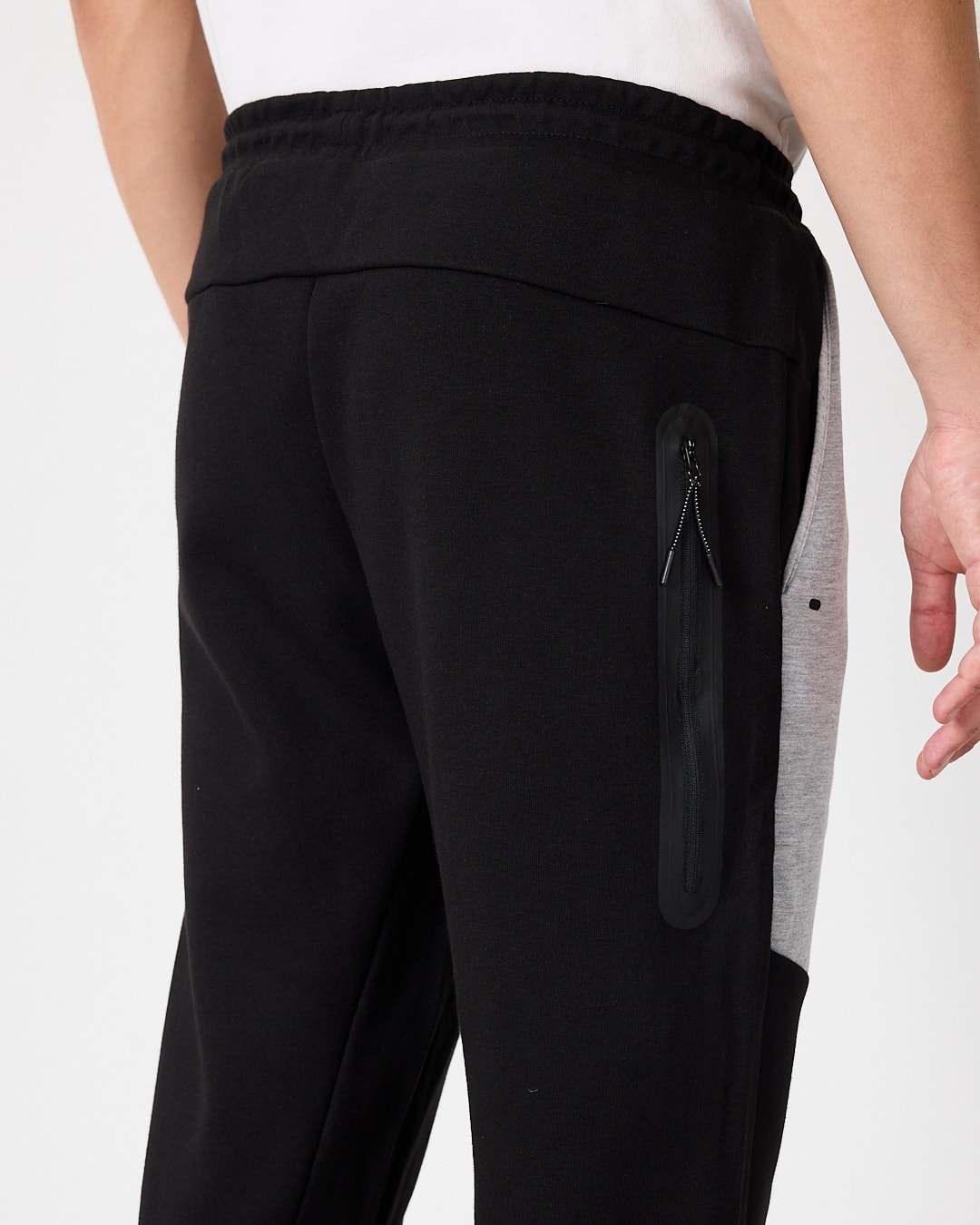 SS'25 Tech Fleece Joggers - Light Gray/Black