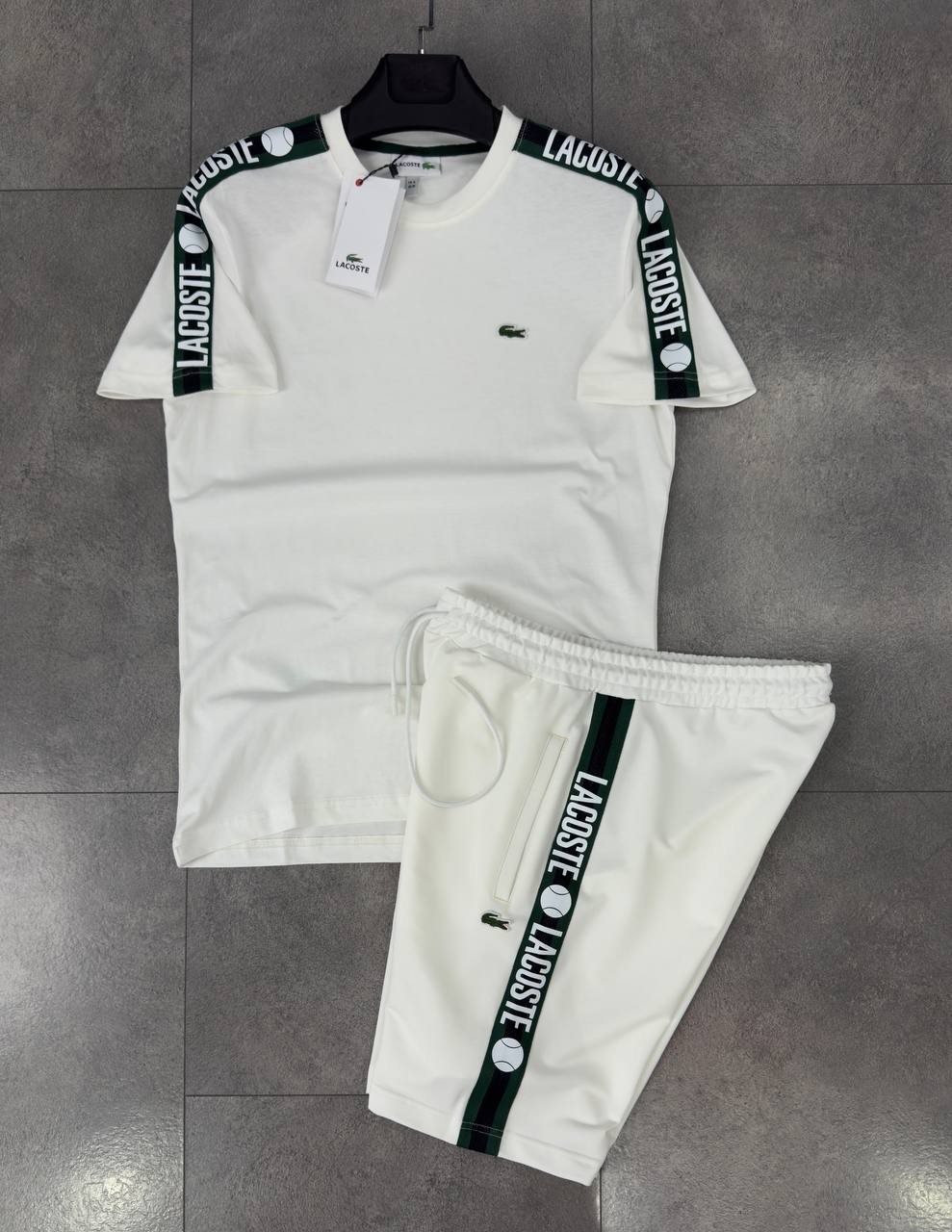 Grand Slam Collection T-Shirt & Şort Takımı - Ivory White/Green Court Tape
