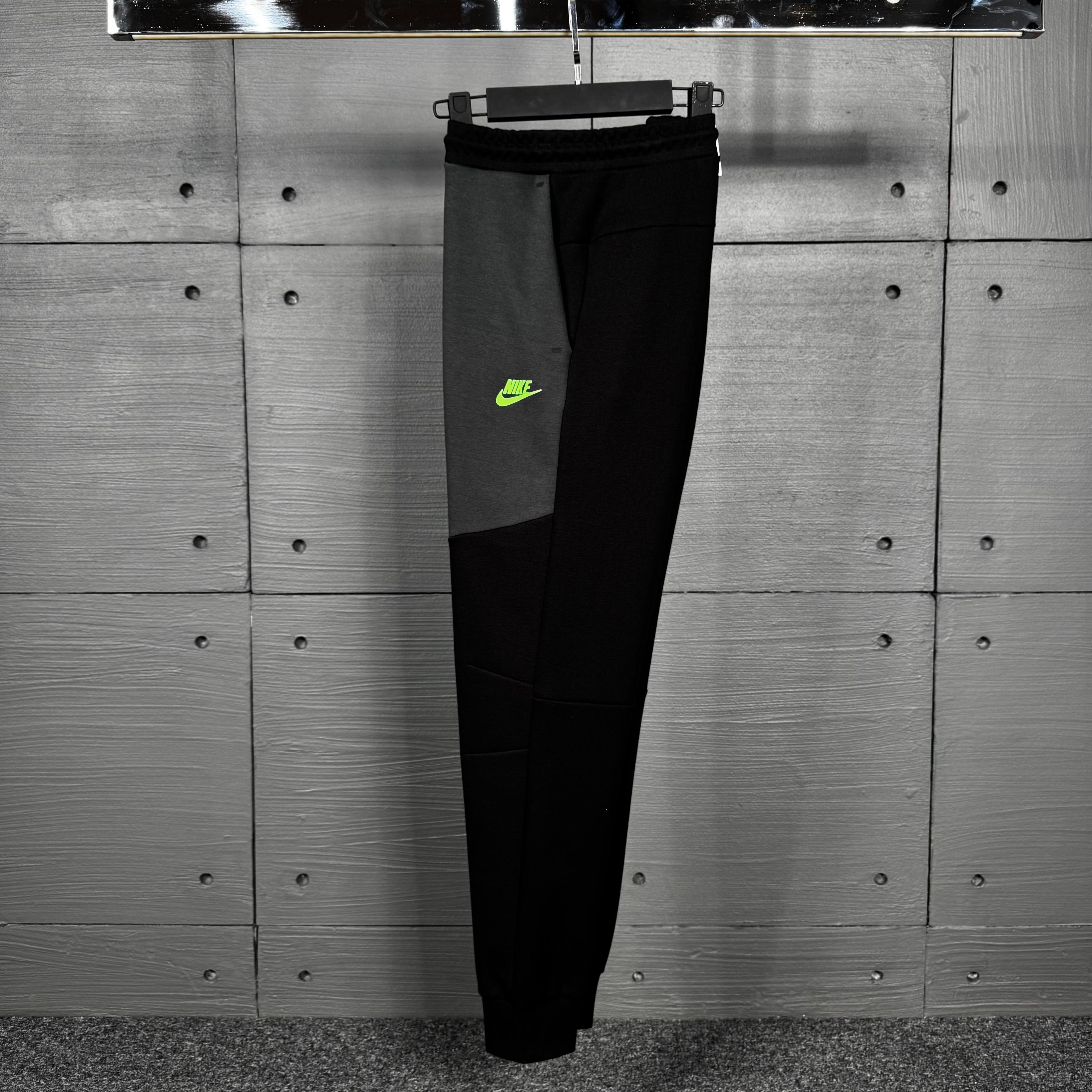 Nike Tech fleece eşofman altı