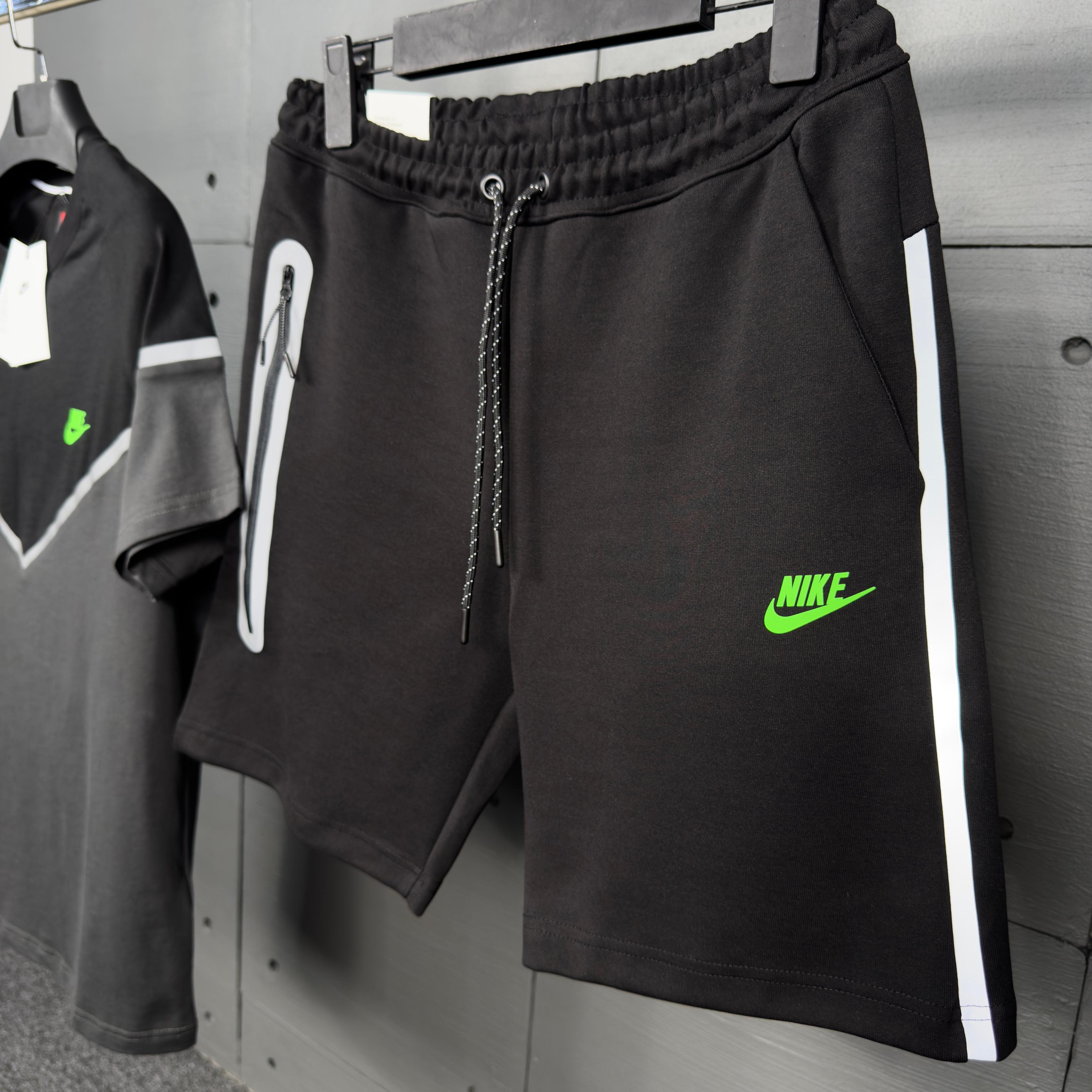 Nike tech reflektörlü short t-shirt takım
