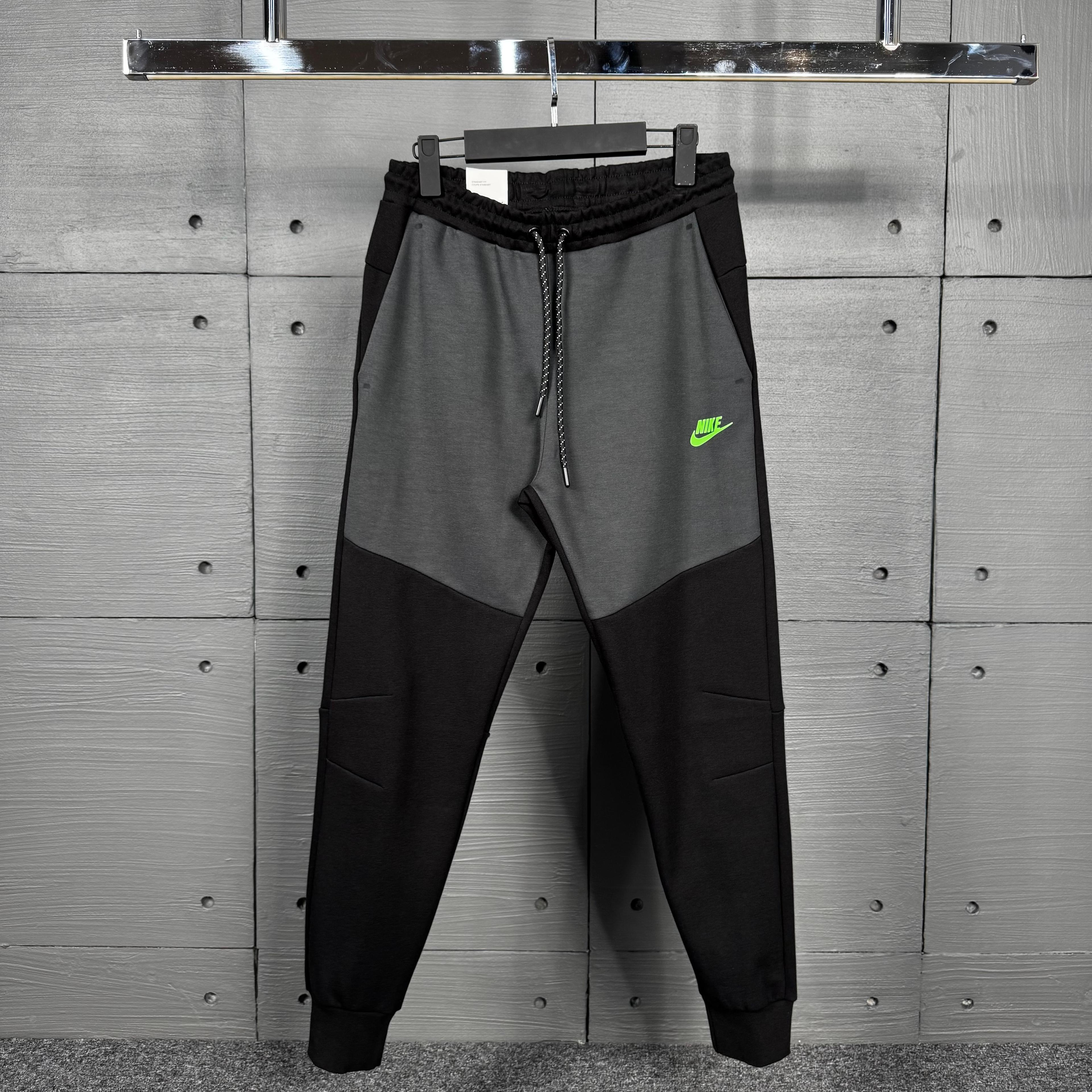 Nike Tech fleece eşofman altı