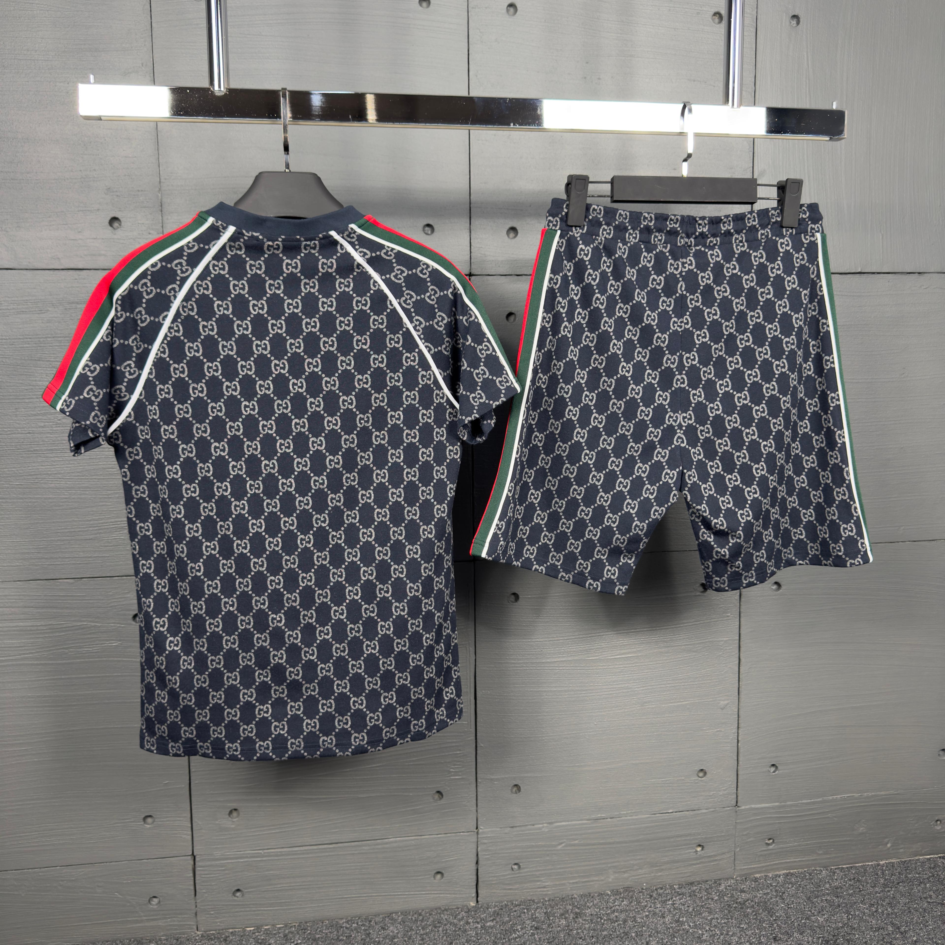GUCCI  Monogram şort tişört takım