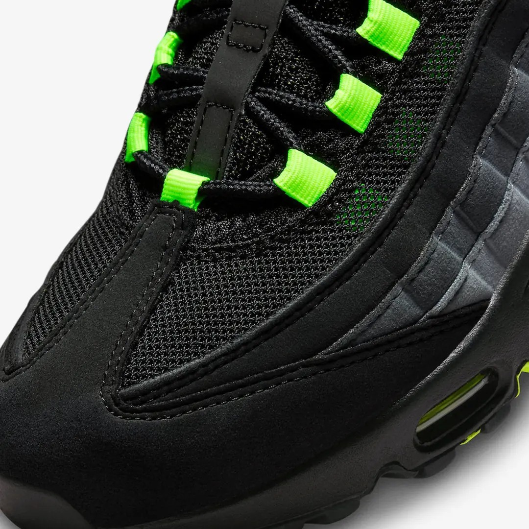 Air Max 95 - Black / Neon
