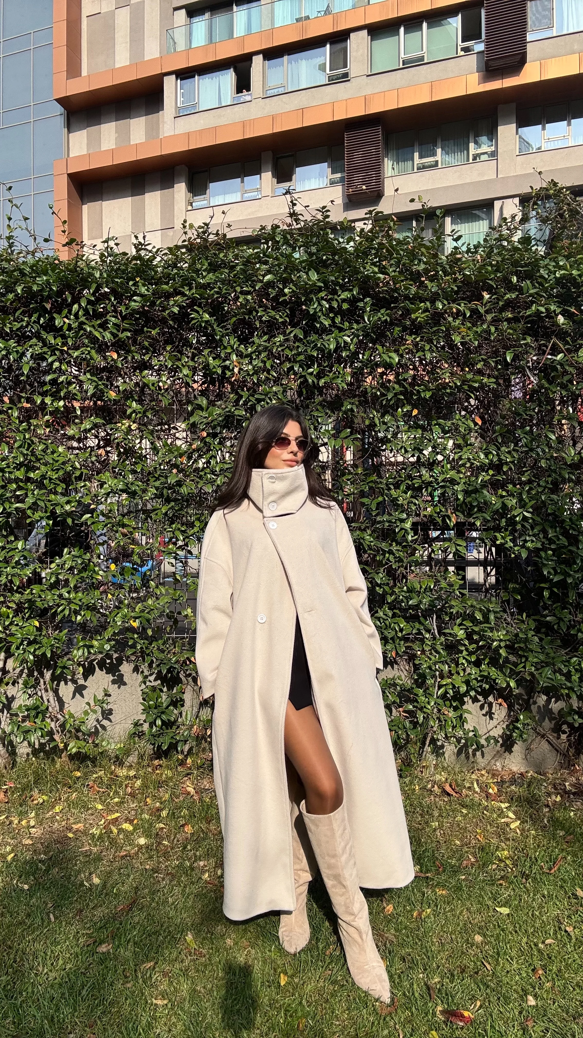 Kadın Dik Yaka Uzun Kaşe Kaban - EKRU