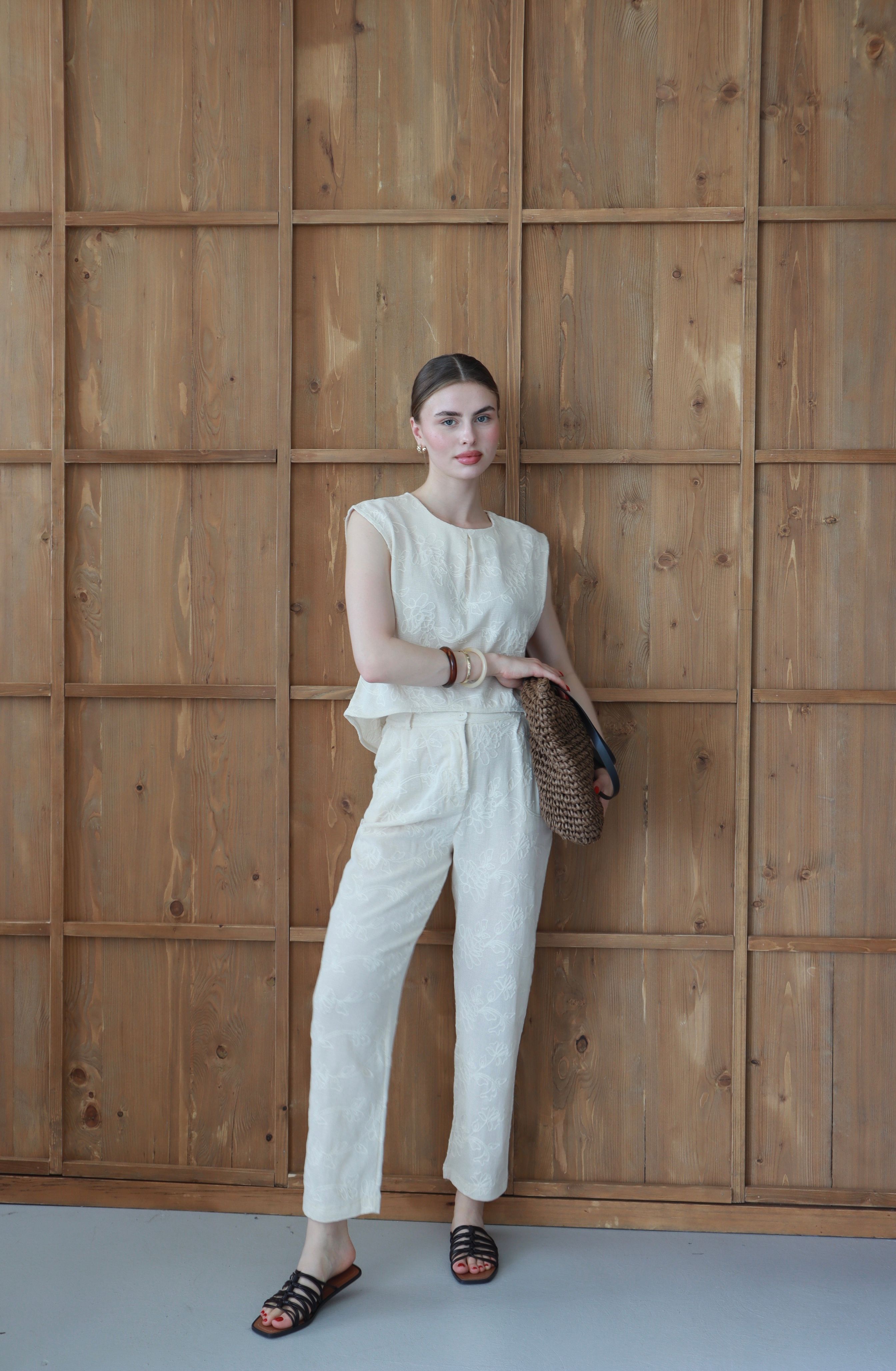 Kadın Nakışlı Crop Bluz-Pantolon Premium Takım