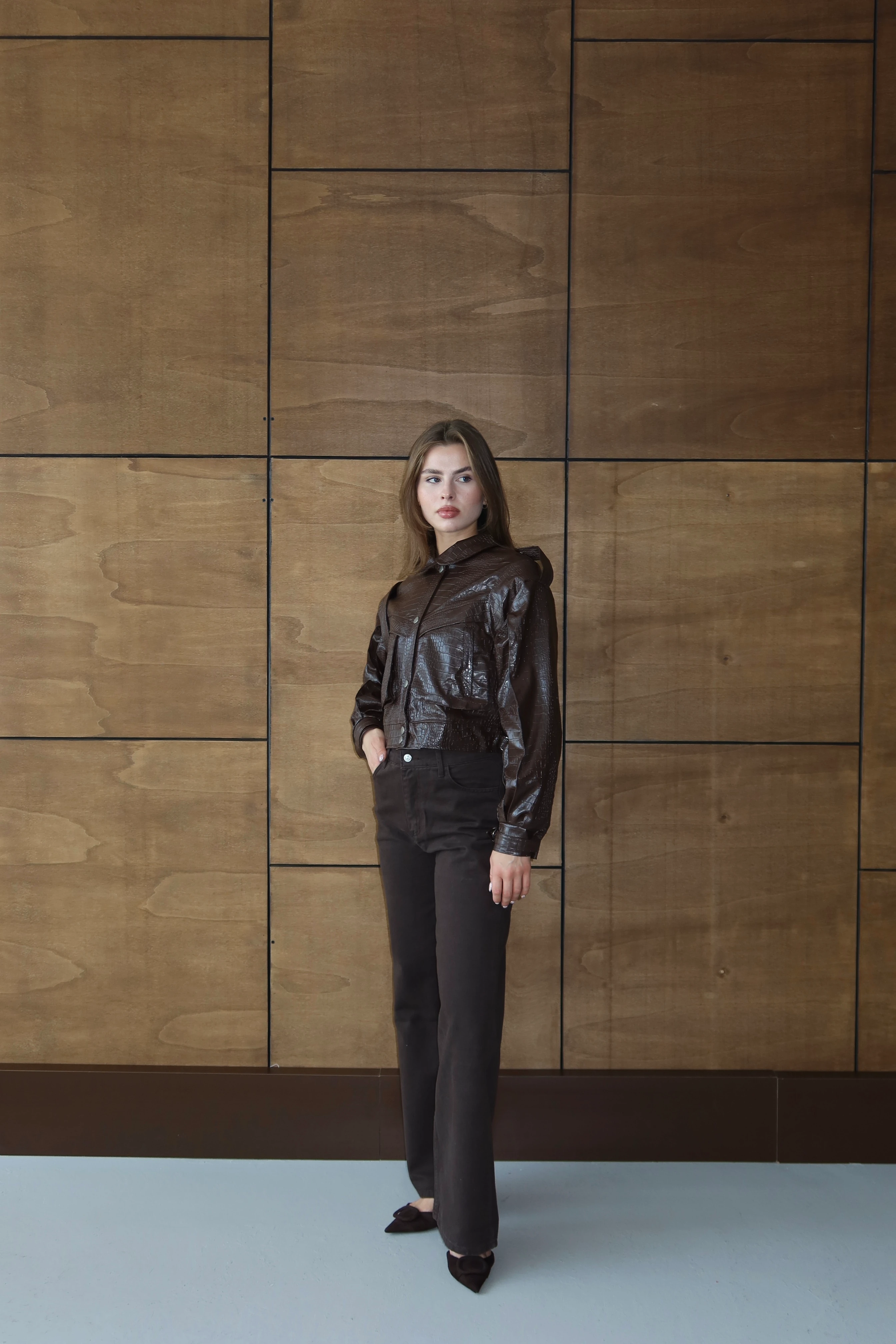 Kadın Gömlek Yaka Apolet Detaylı Premium Deri Ceket