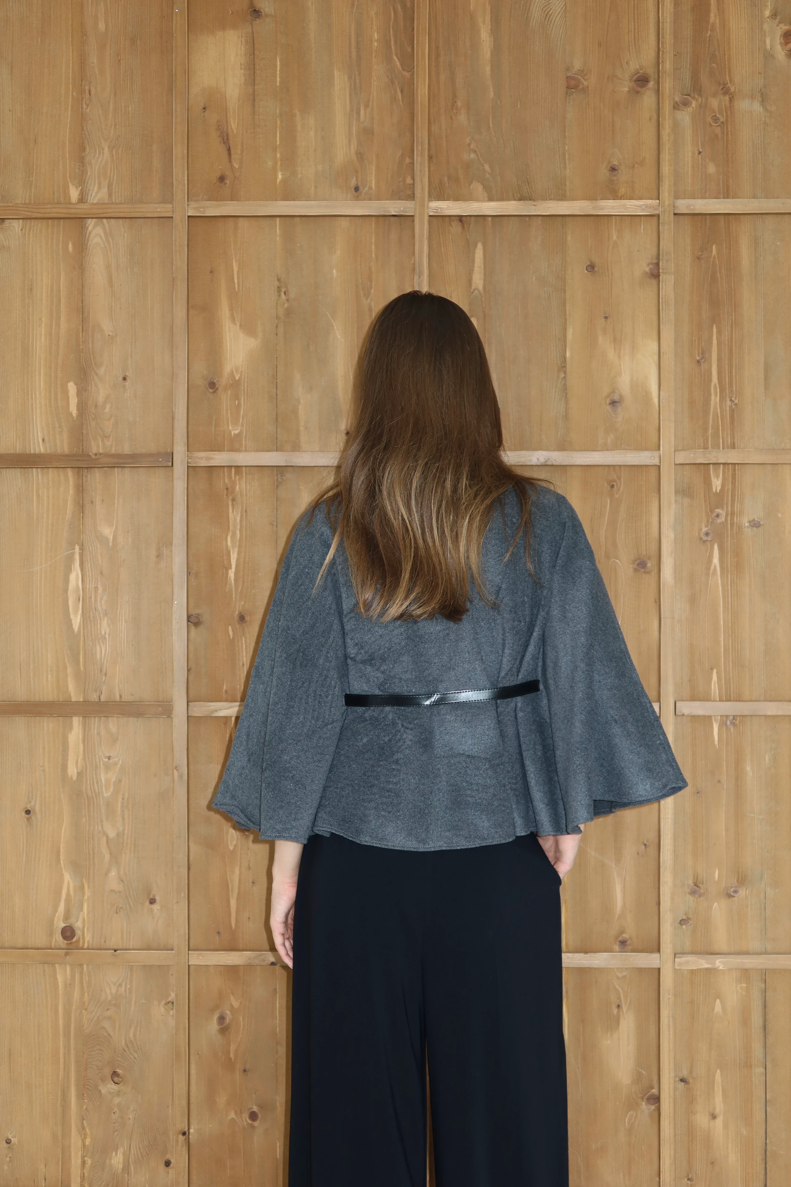 Kadın Kemer Detaylı Kaşe Panço Ceket