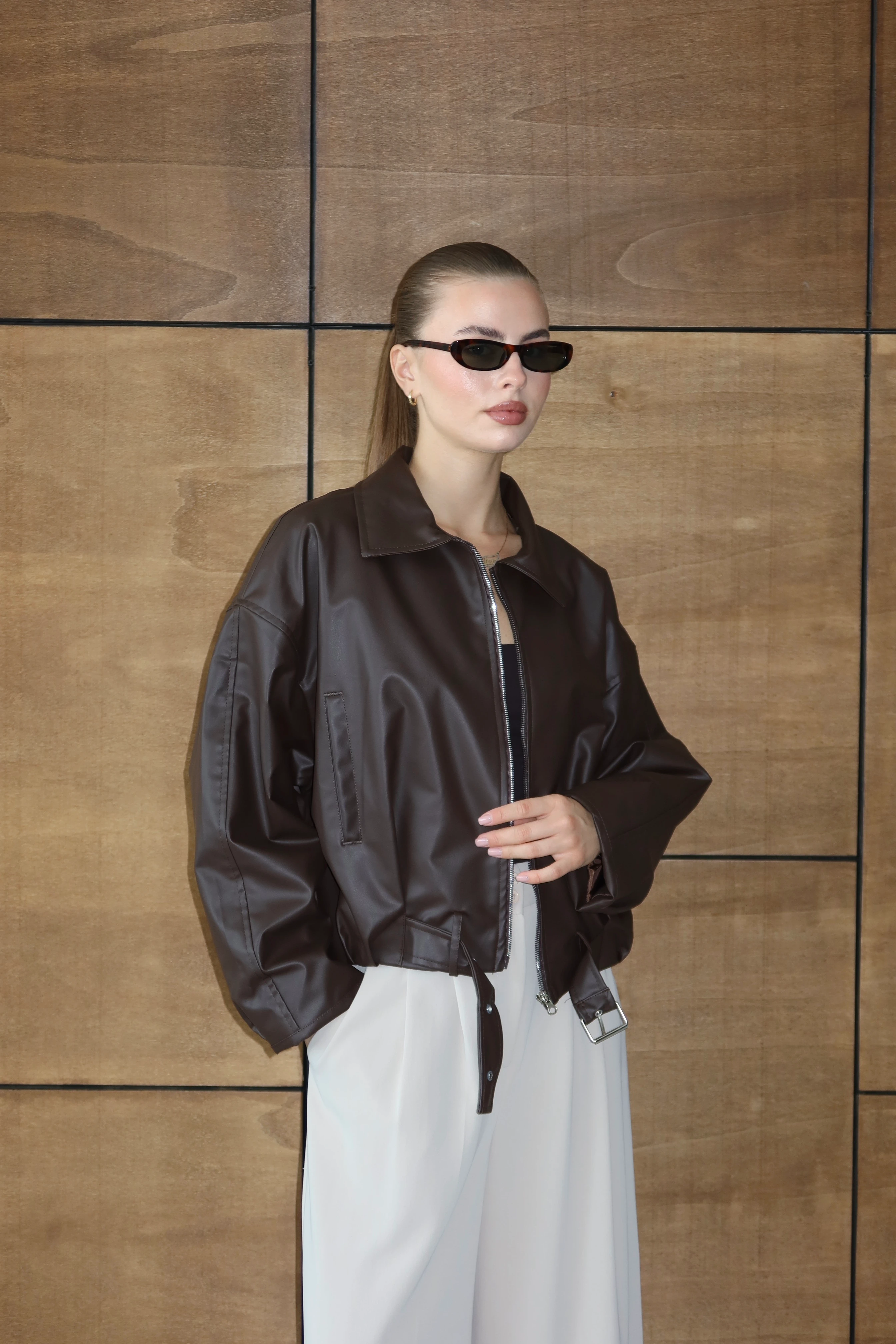 Kadın Kemer Detaylı Deri Ceket