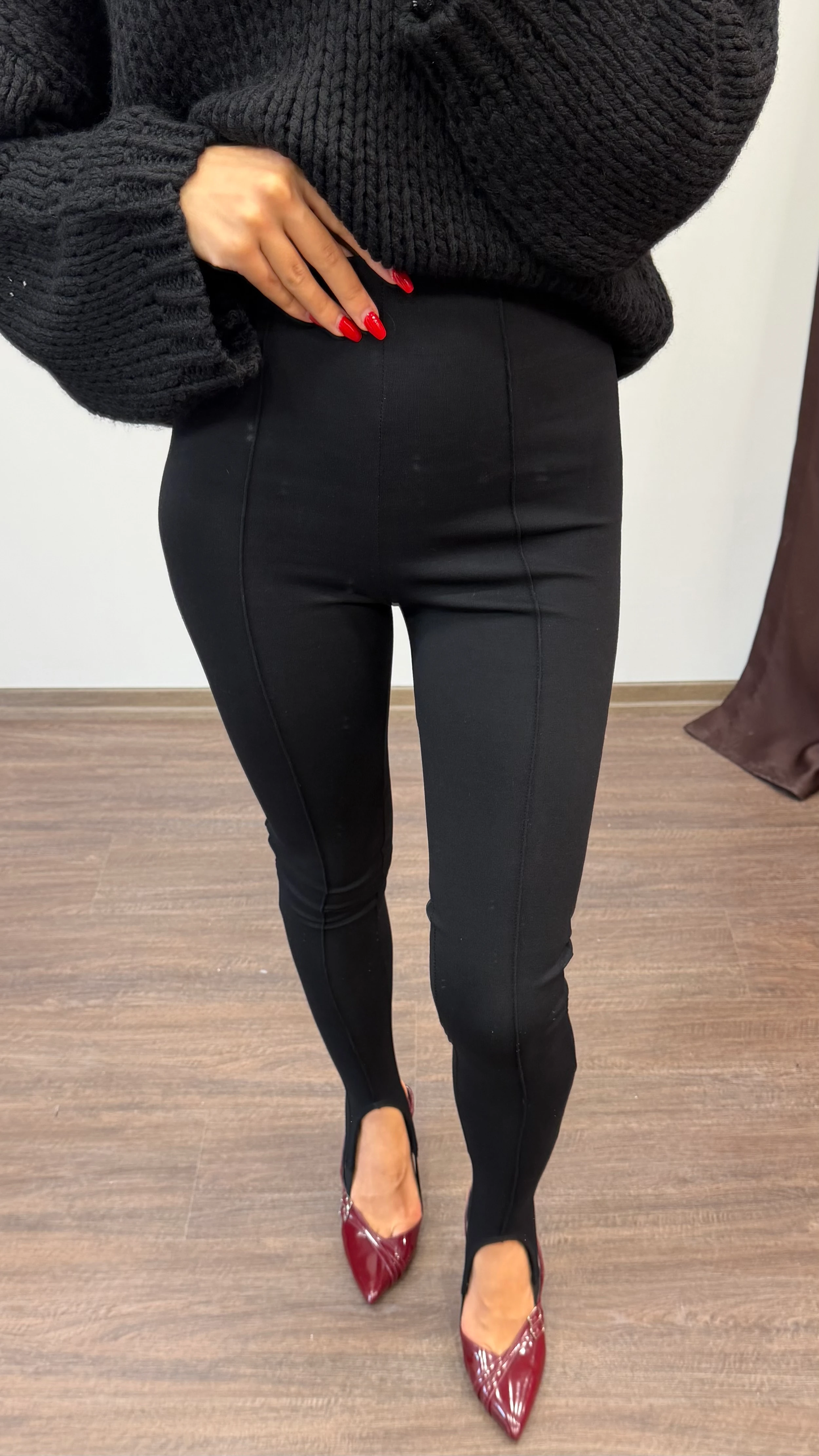 Kadın Nevür Detaylı Paça Lastikli (Füze) Tayt - SİYAH