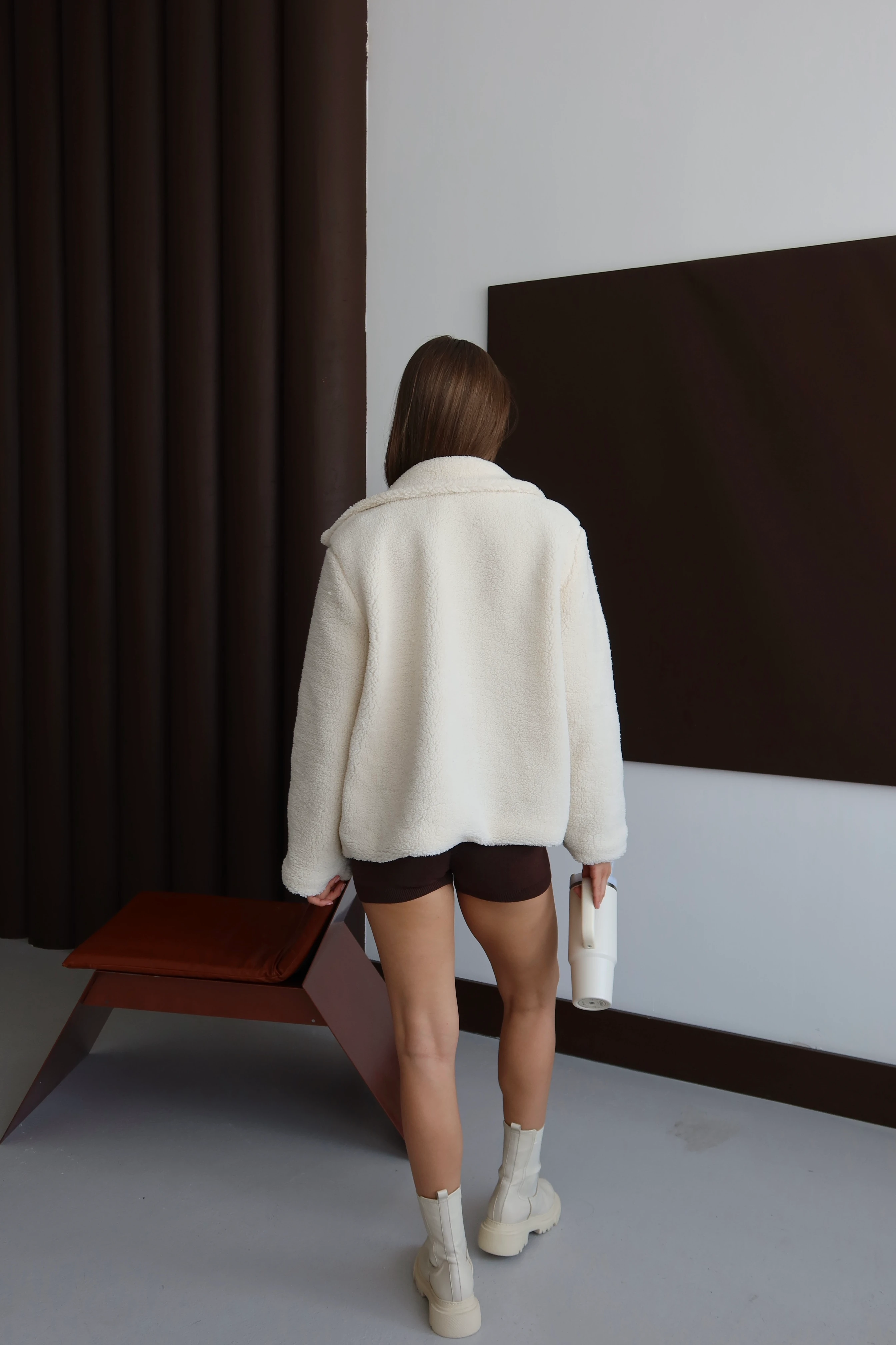 Kadın Yakalı Fermuar Cepli Astarlı Peluş Mont