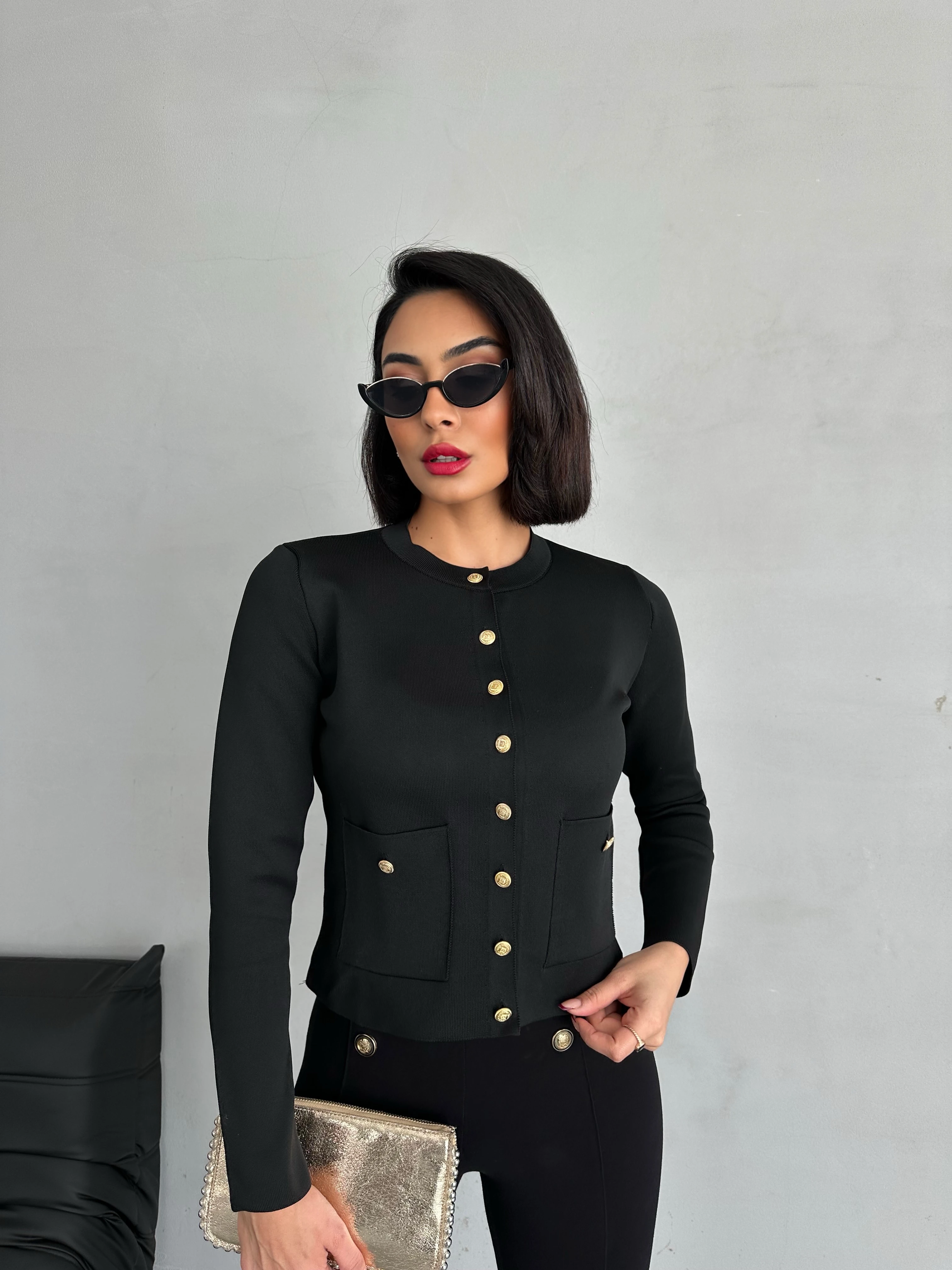 Kadın Gold Düğmeli Çift Cepli Triko Hırka - SIYAH