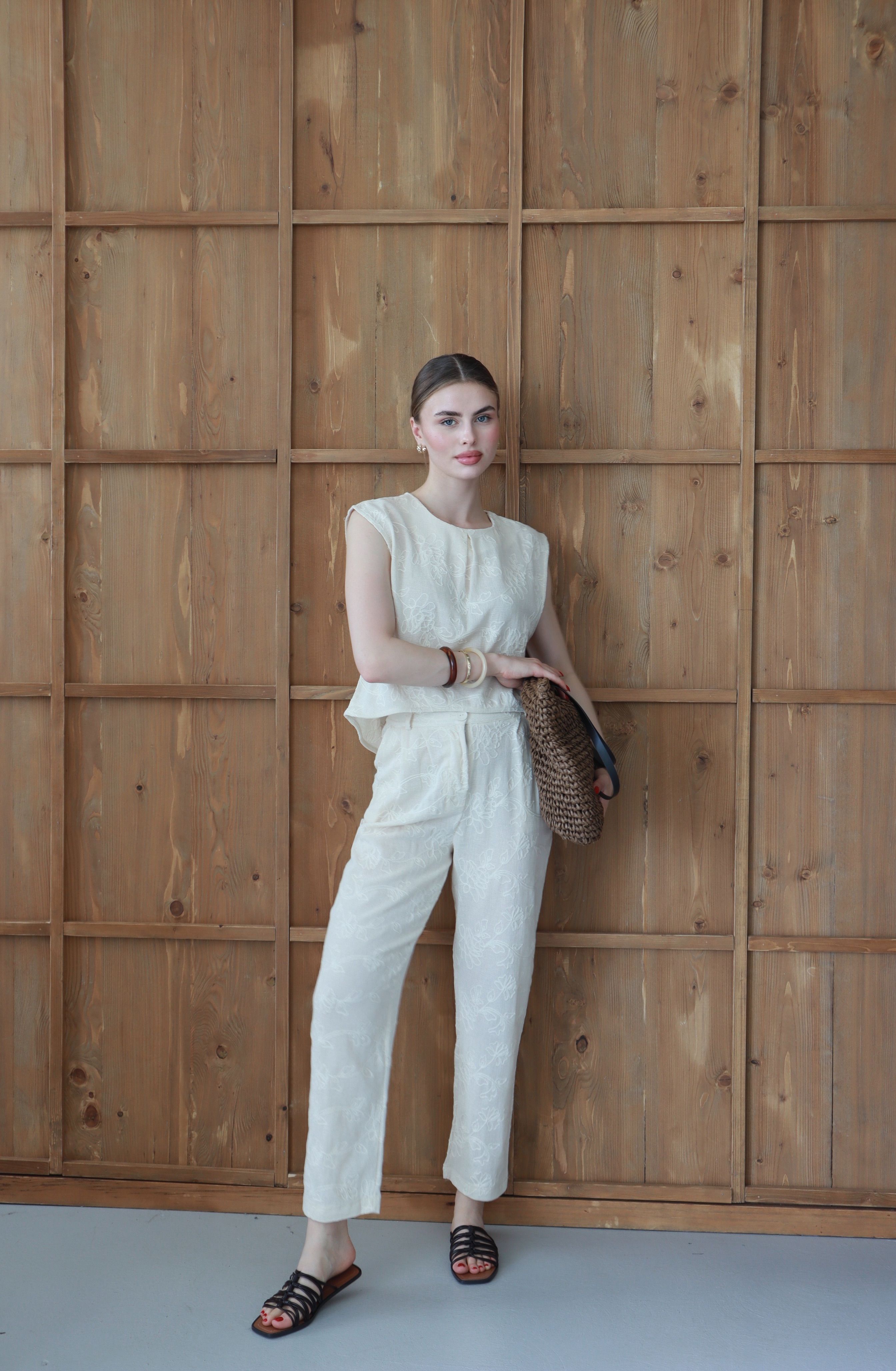 Kadın Nakışlı Crop Bluz-Pantolon Premium Takım