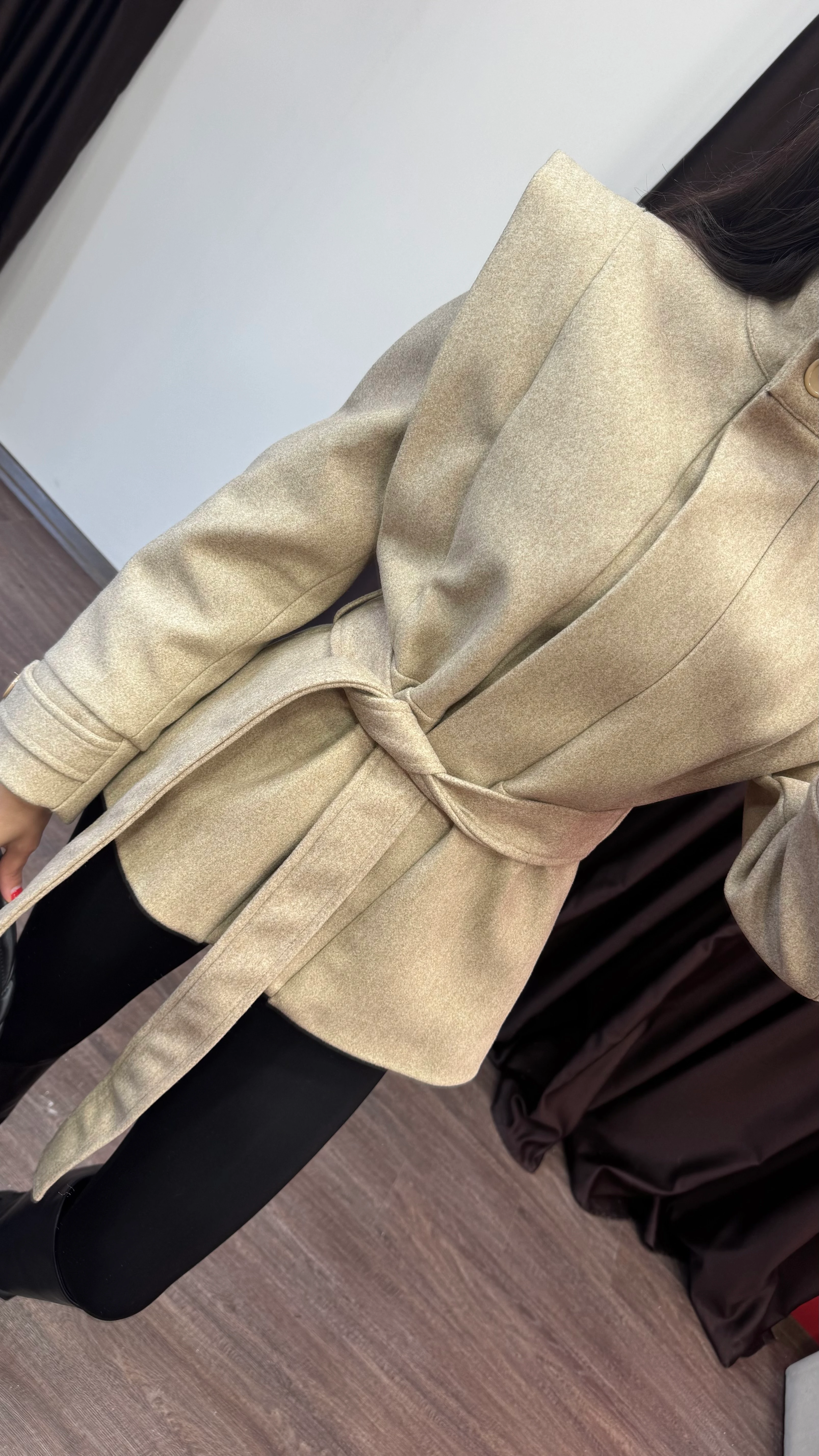 Kadın Vatkalı Kuşaklı Kaşe Premium Ceket - BEJ