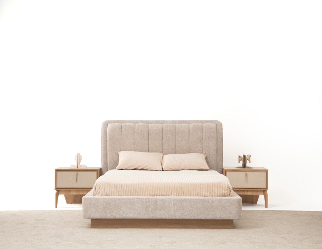Lotus Bazalı Başlıklı Karyola