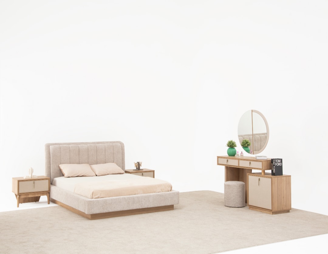 Lotus Bazalı Başlıklı Karyola