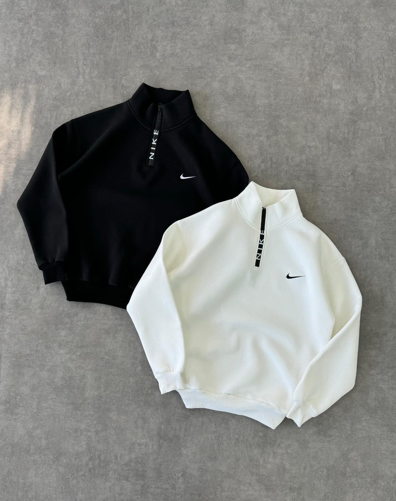 Yaka Fermuarlı Sweatshirt