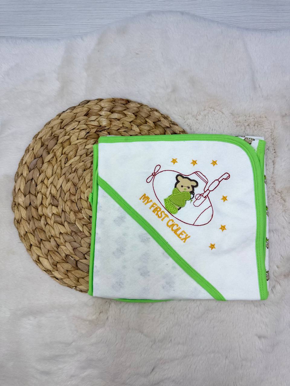 80x90 cm Penye Ayıcık Nakışlı Tek Kat Battaniye Kundak  - YEŞİL