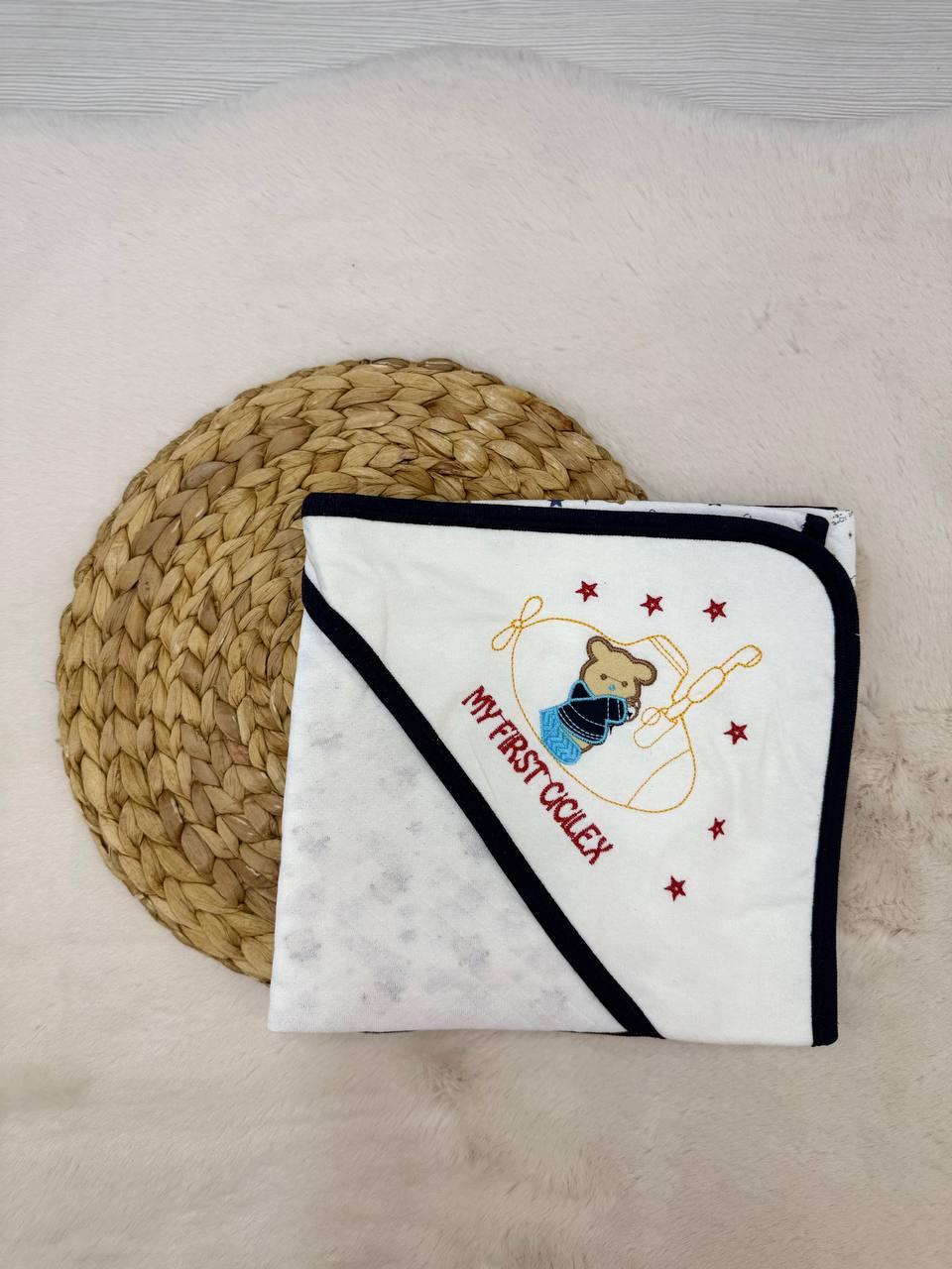 80x90 cm Penye Ayıcık Nakışlı Tek Kat Battaniye Kundak  - LACİVERT
