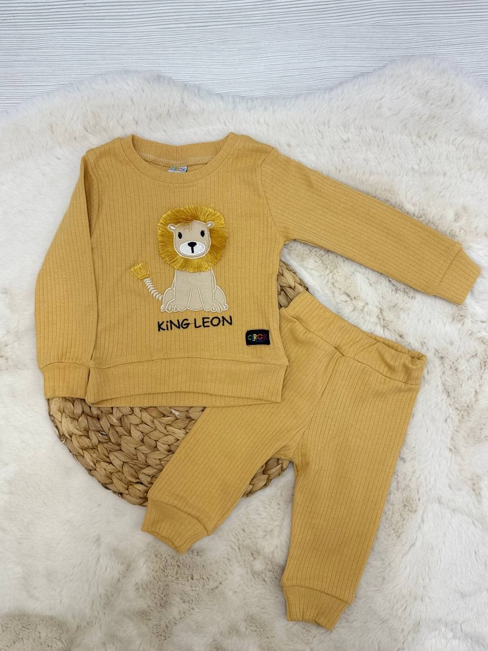 9-24 Ay King Lion Nakışlı Fitilli Takım - HARDAL