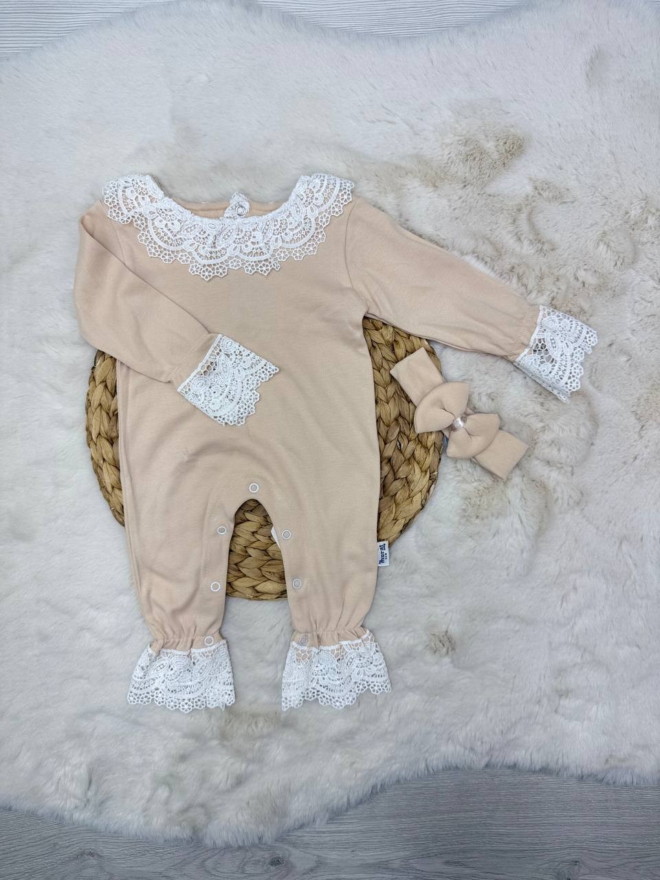 0-6 Ay Yaka Paça Dantelli Oyalı Tulum - SÜTLÜ KAHVE
