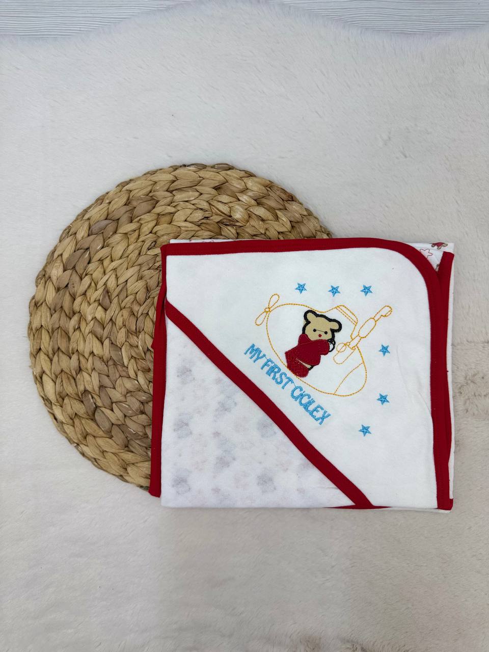 80x90 cm Penye Ayıcık Nakışlı Tek Kat Battaniye Kundak  - KIRMIZI