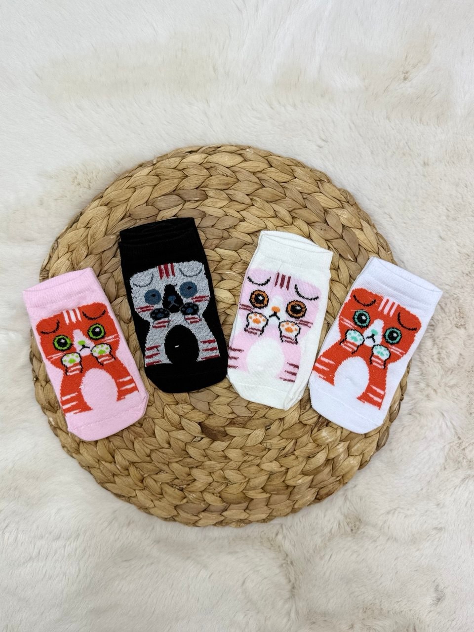 (4 ADET 75 ₺) 5-12 Yaş Kedi Baskılı Çorap - 5-6 Yaş