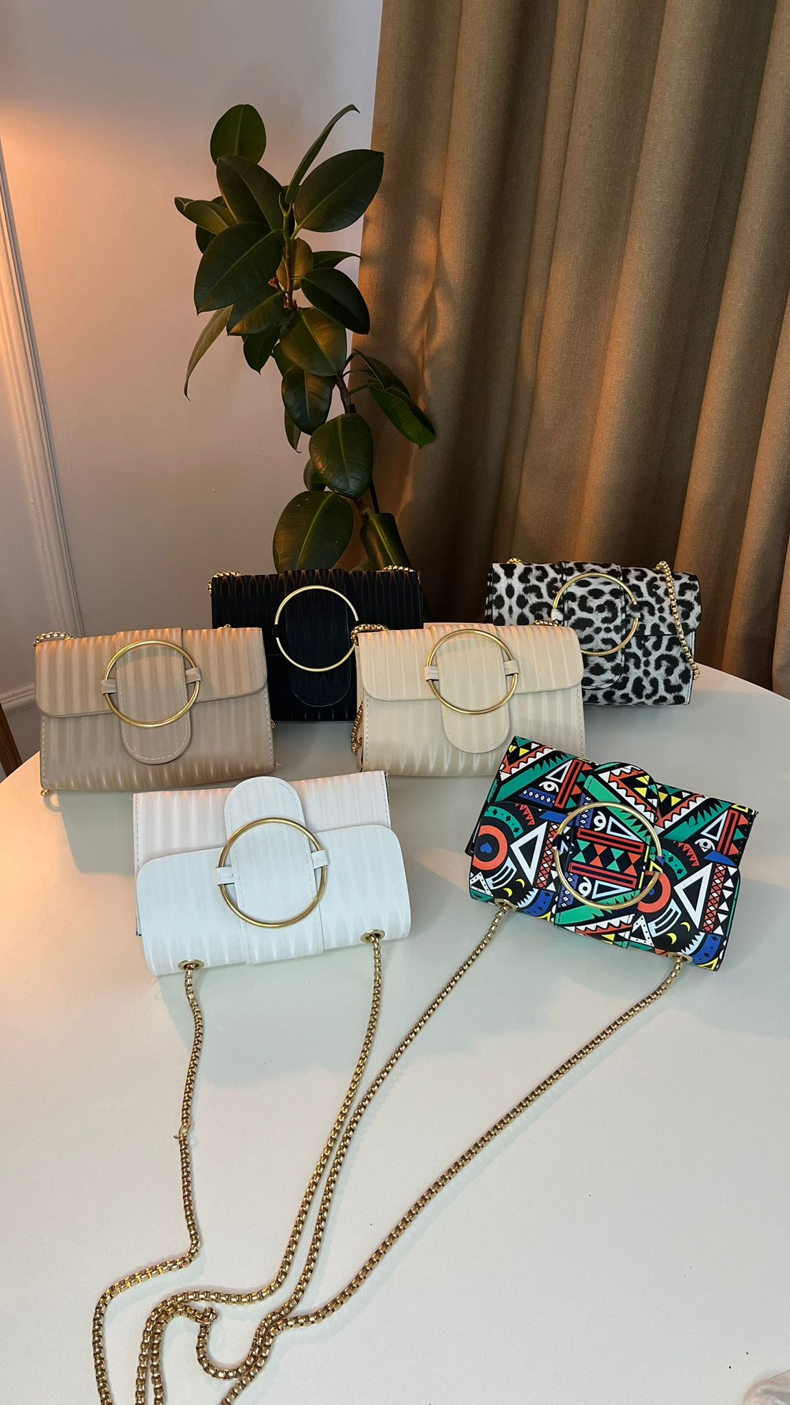 Halka Detay Çapraz Çanta