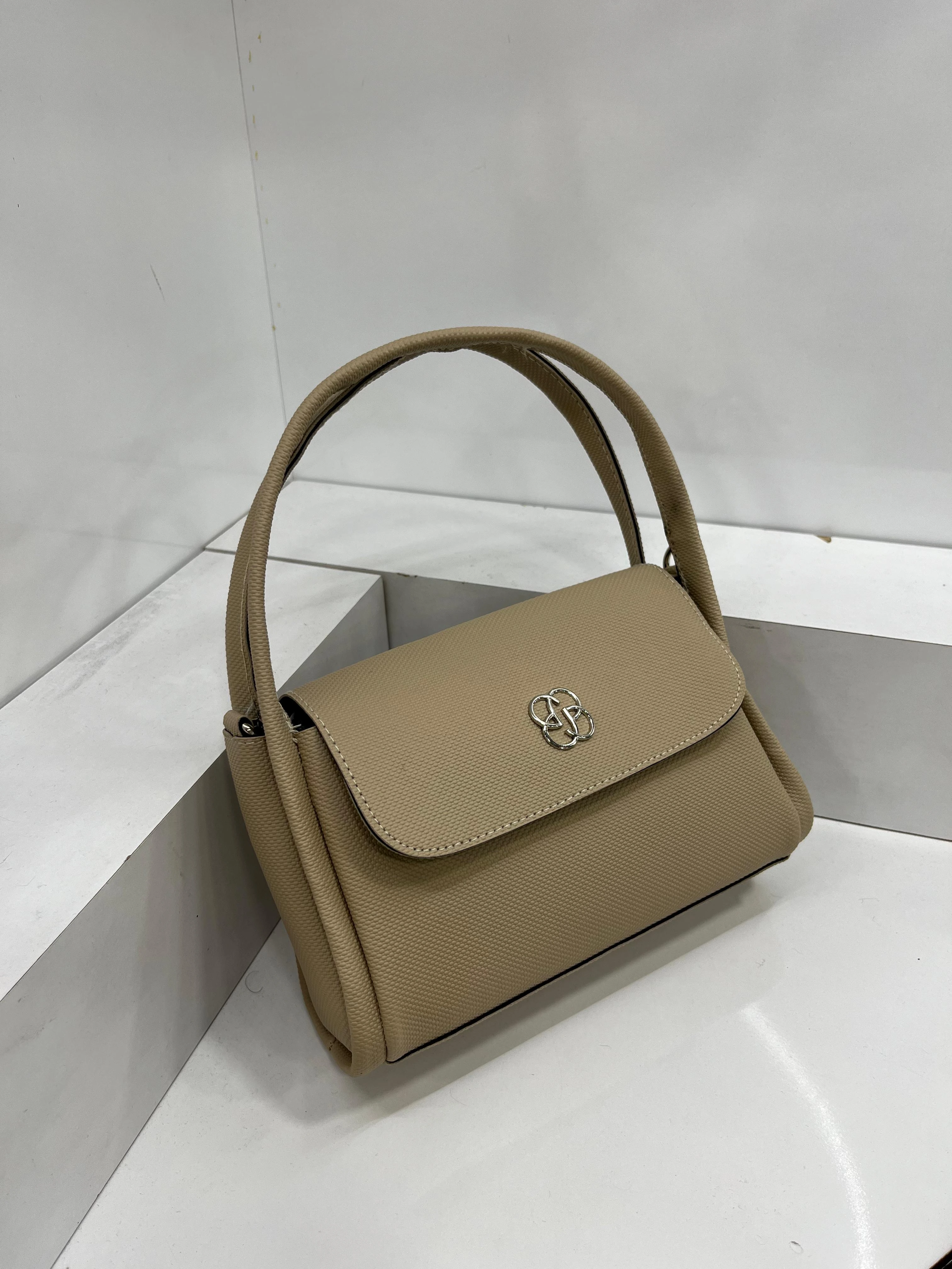 Yonca Detay Lakos Kumaş Kol Ve Çapraz Çanta - Vizon