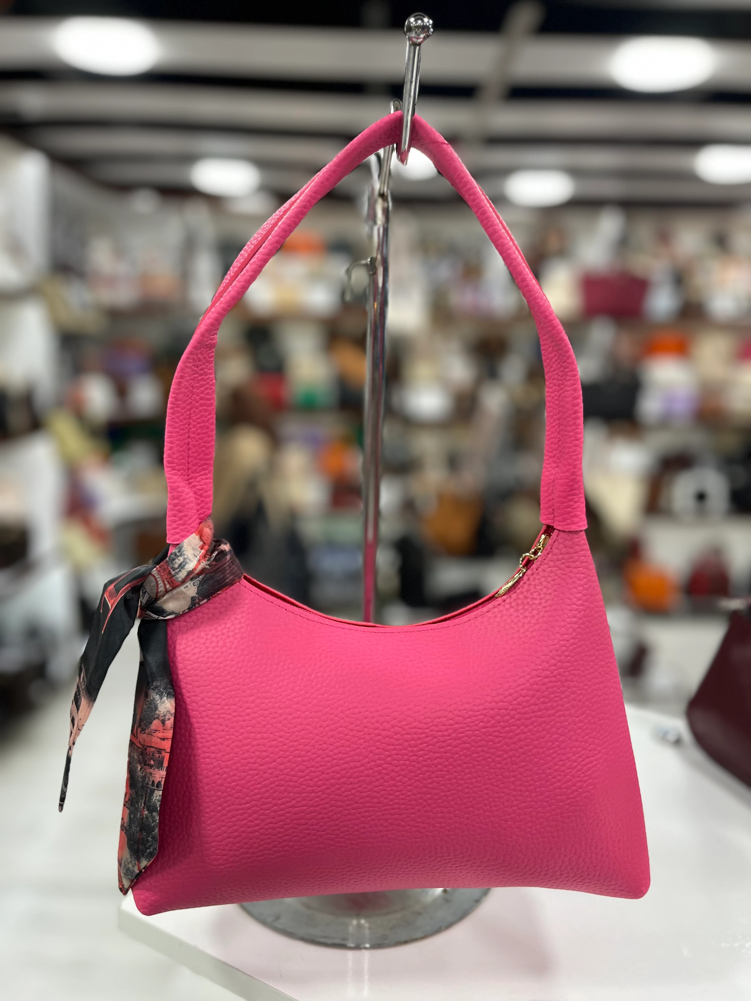 Büyük Kroko Fularlı Baget Kol Çantası - Pembe