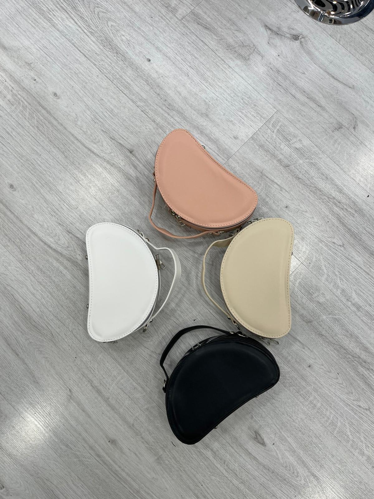 D Model El ve Çapraz Çanta