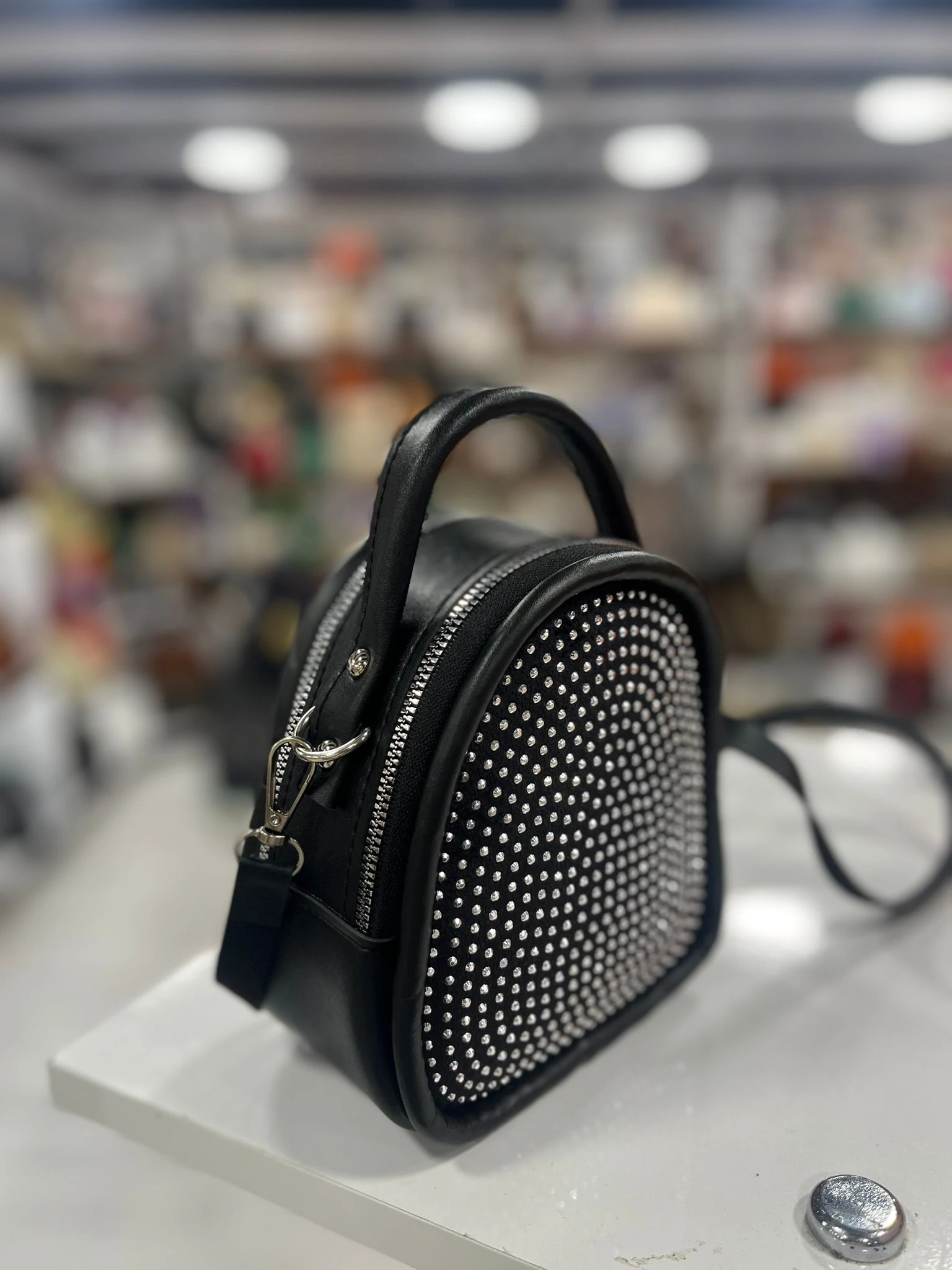 Oval Taşlı Şık El ve Çapraz Çanta