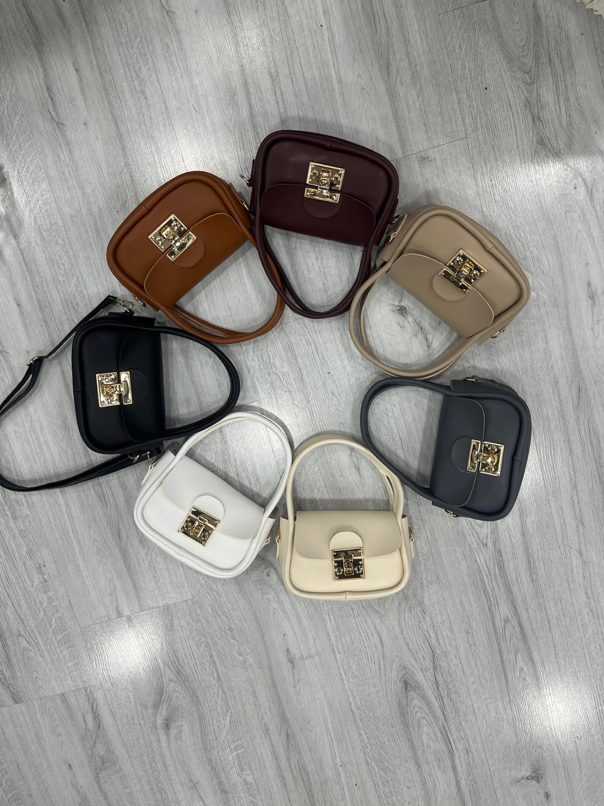 Kulplu El ve Çapraz Çanta