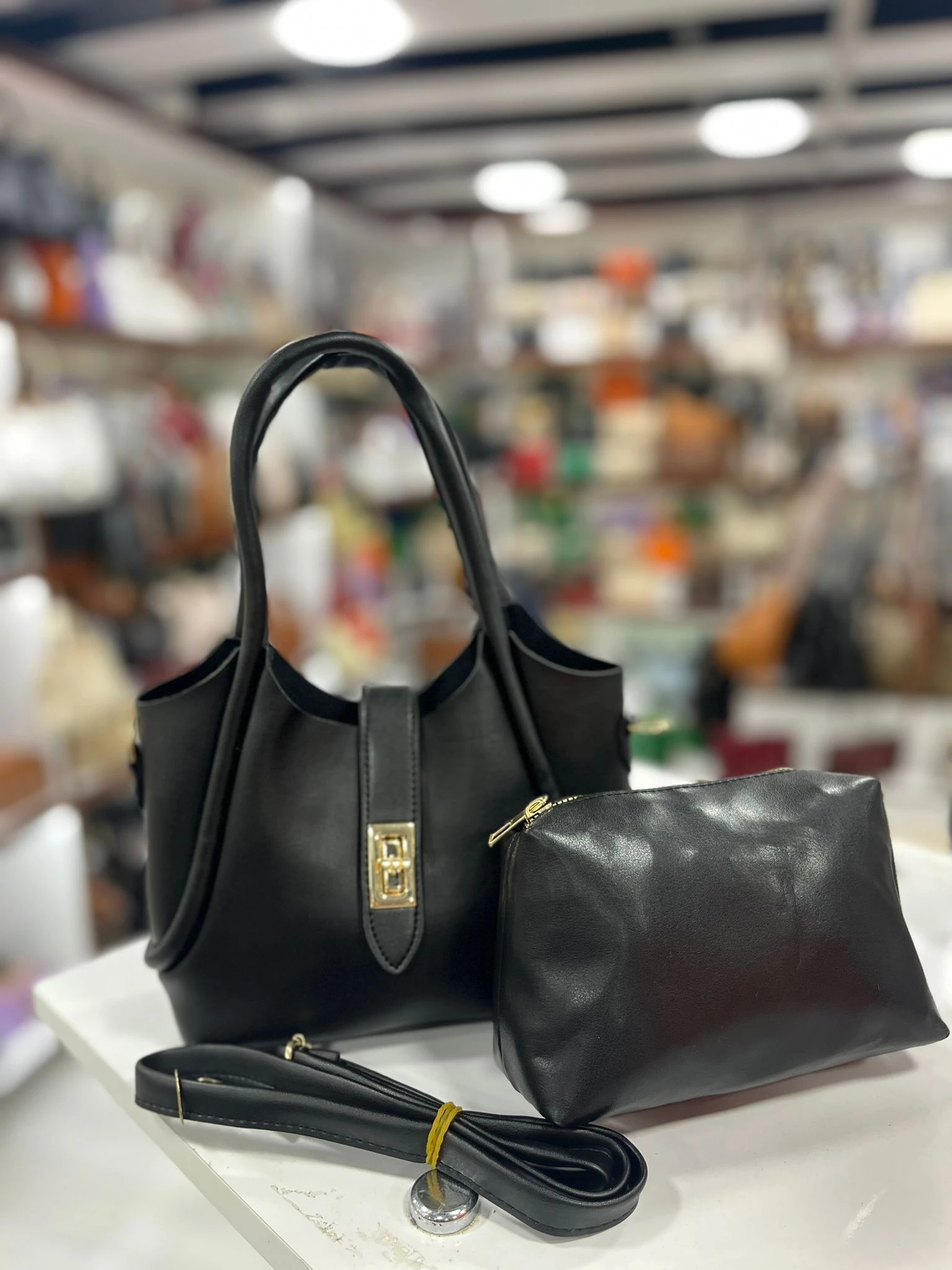 Küçük Boy Yavrulu Çanta