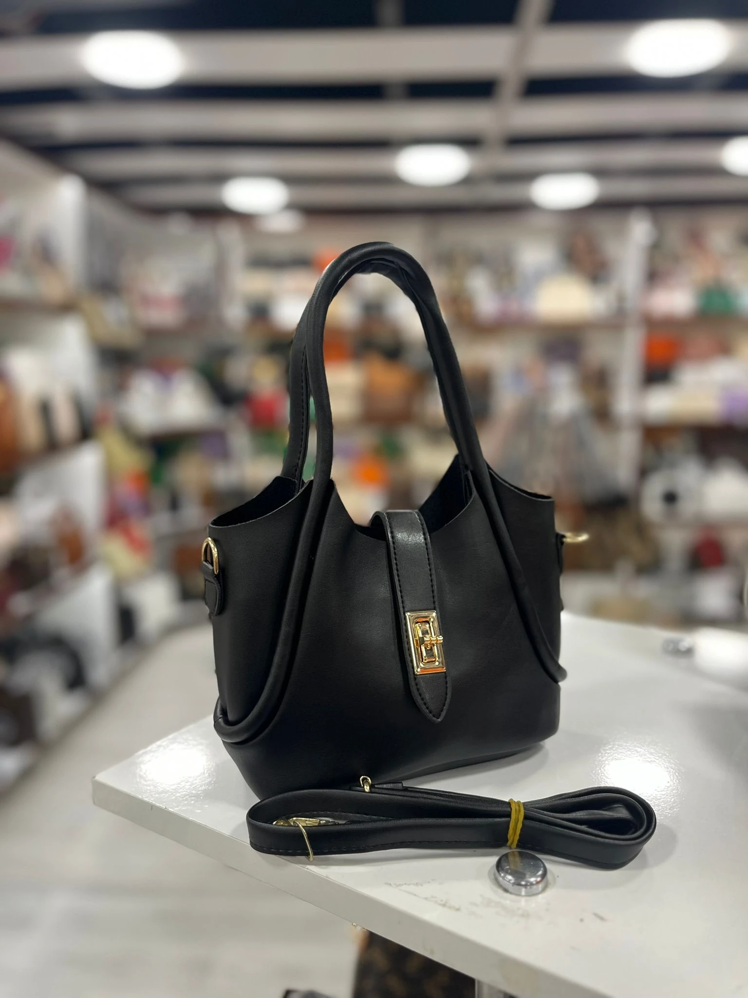 Küçük Boy Yavrulu Çanta