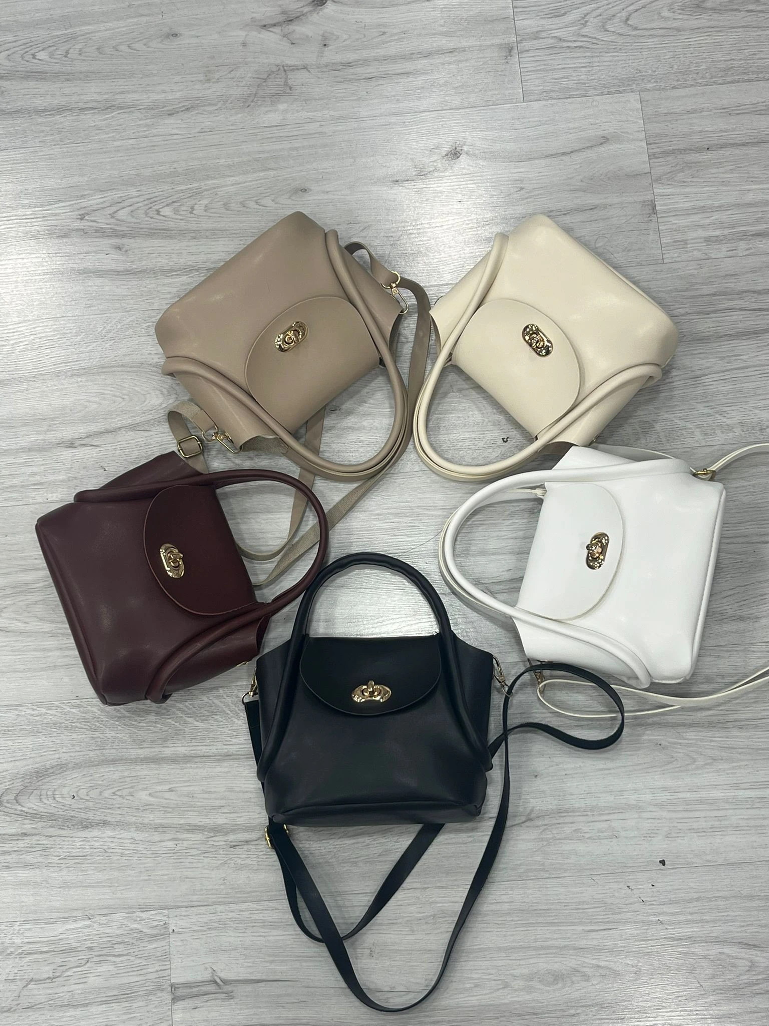 Kulplu Gold Kilitli El ve Çapraz Çanta 