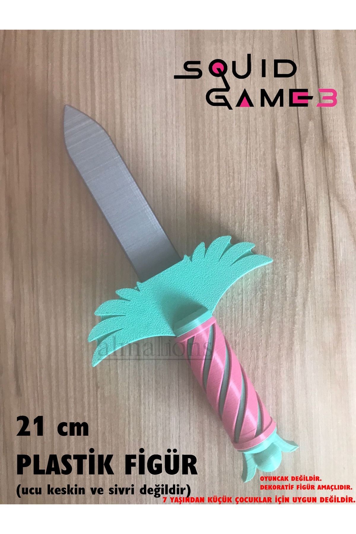 Squid Game 3 Bıçak Figürü - 21 CM - Anahtarlık Hediyeli