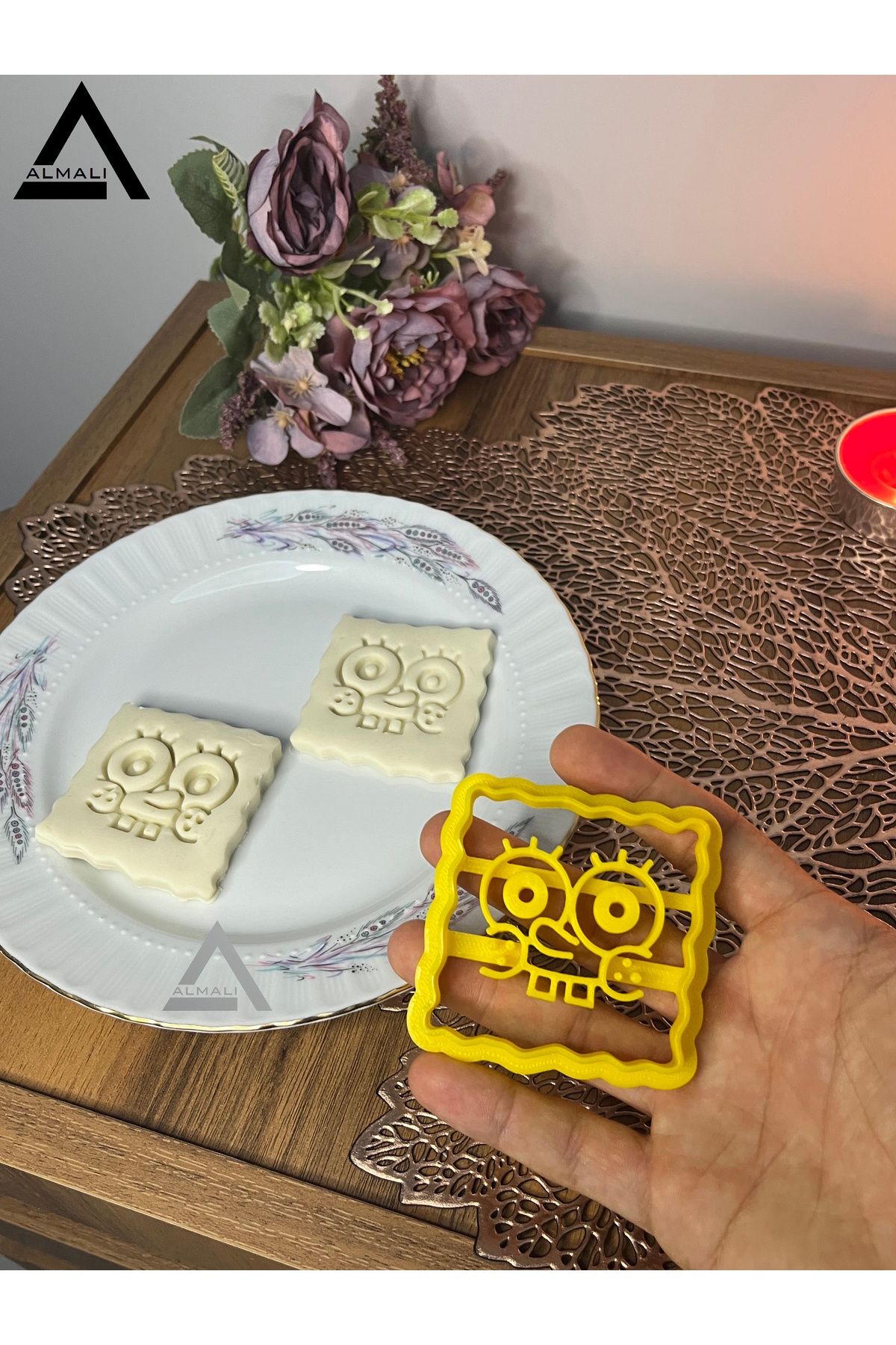 ALMALI Süngerbob Kurabiye Kalıbı (Tekli)