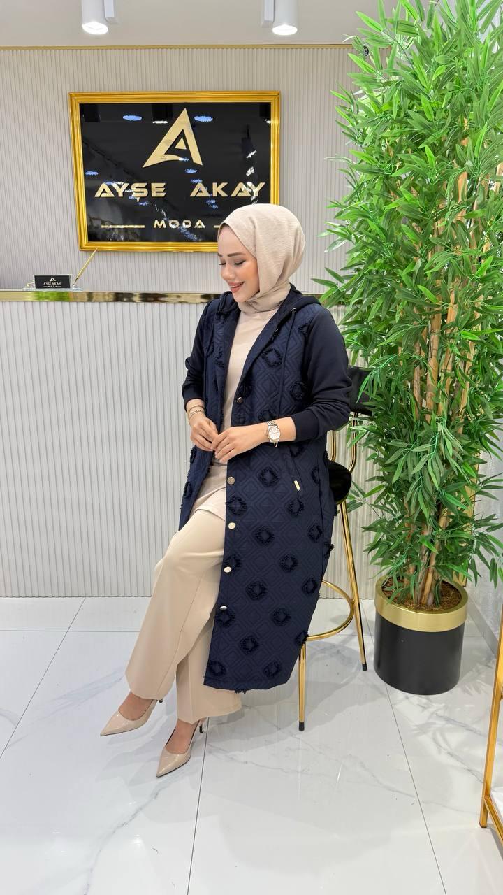 Ayşe Akay Püsküllü ve Kapüşonlu Kap - LACİVERT