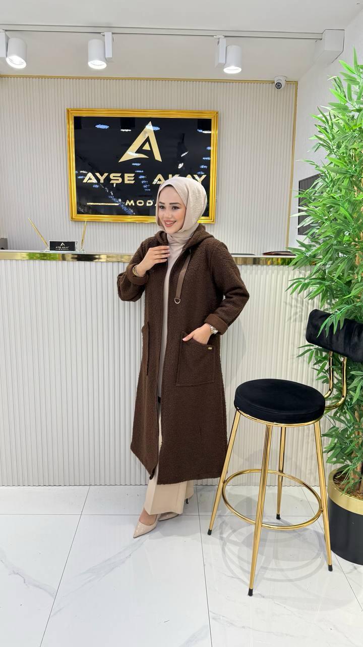 Ayşe Akay Büyük Beden Tesettür Kuzu Kap - ACI KAHVE