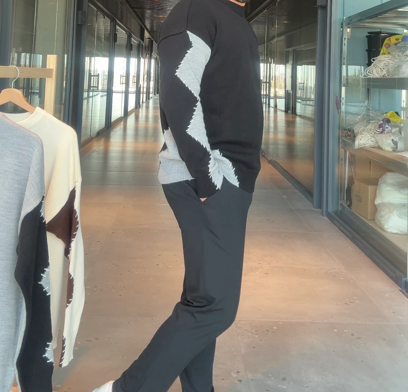 Nakış Detaylı Kazak