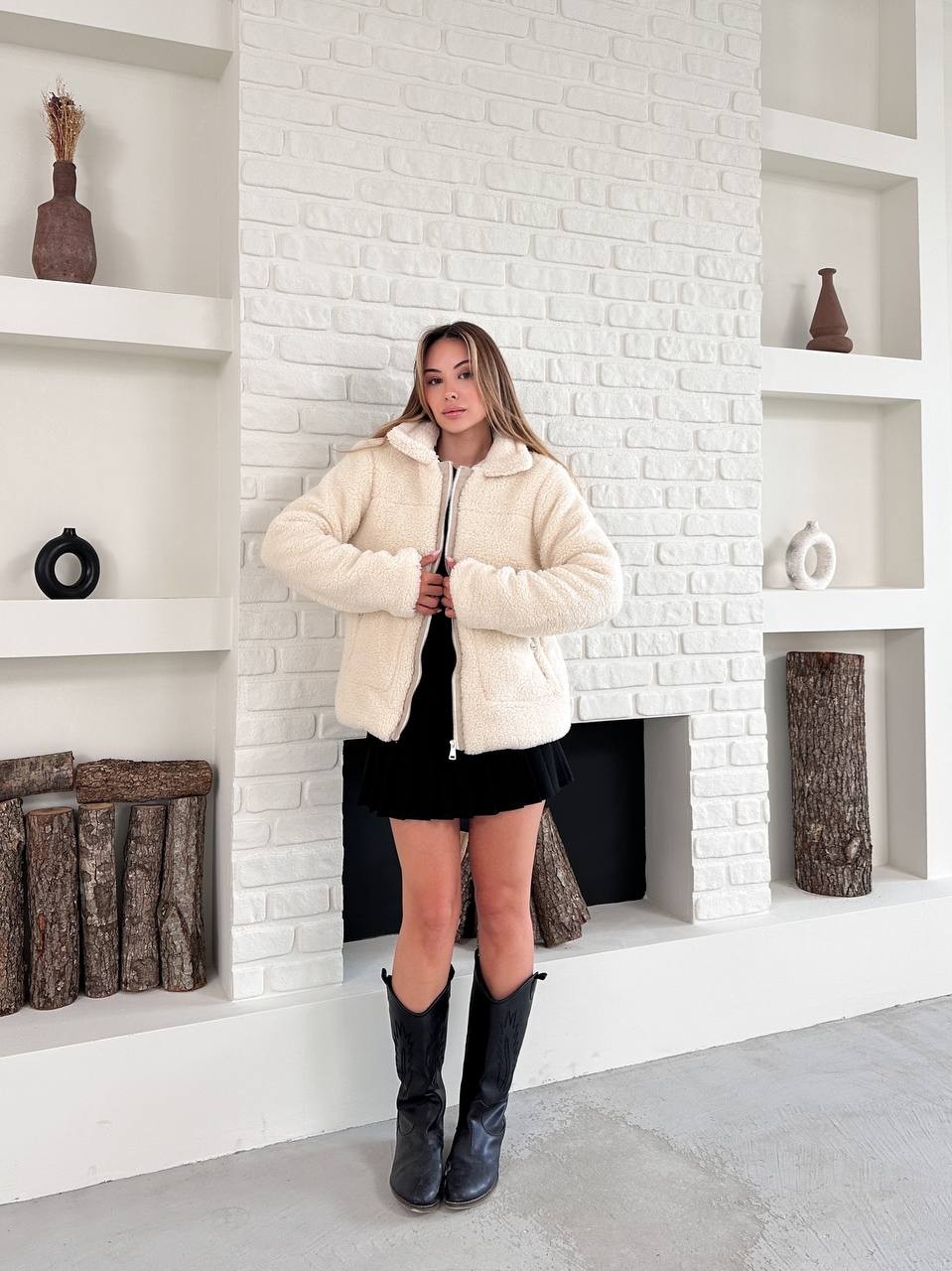 Peluş Fermuarlı Ceket Beyaz