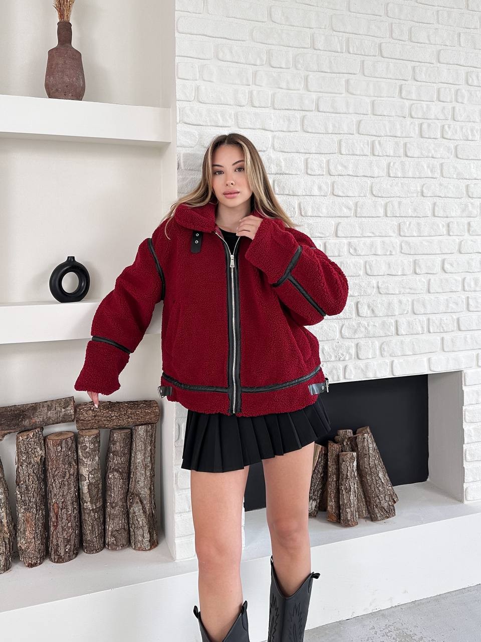 Peluş Biyeli Tokalı Biker Mont Kırmızı