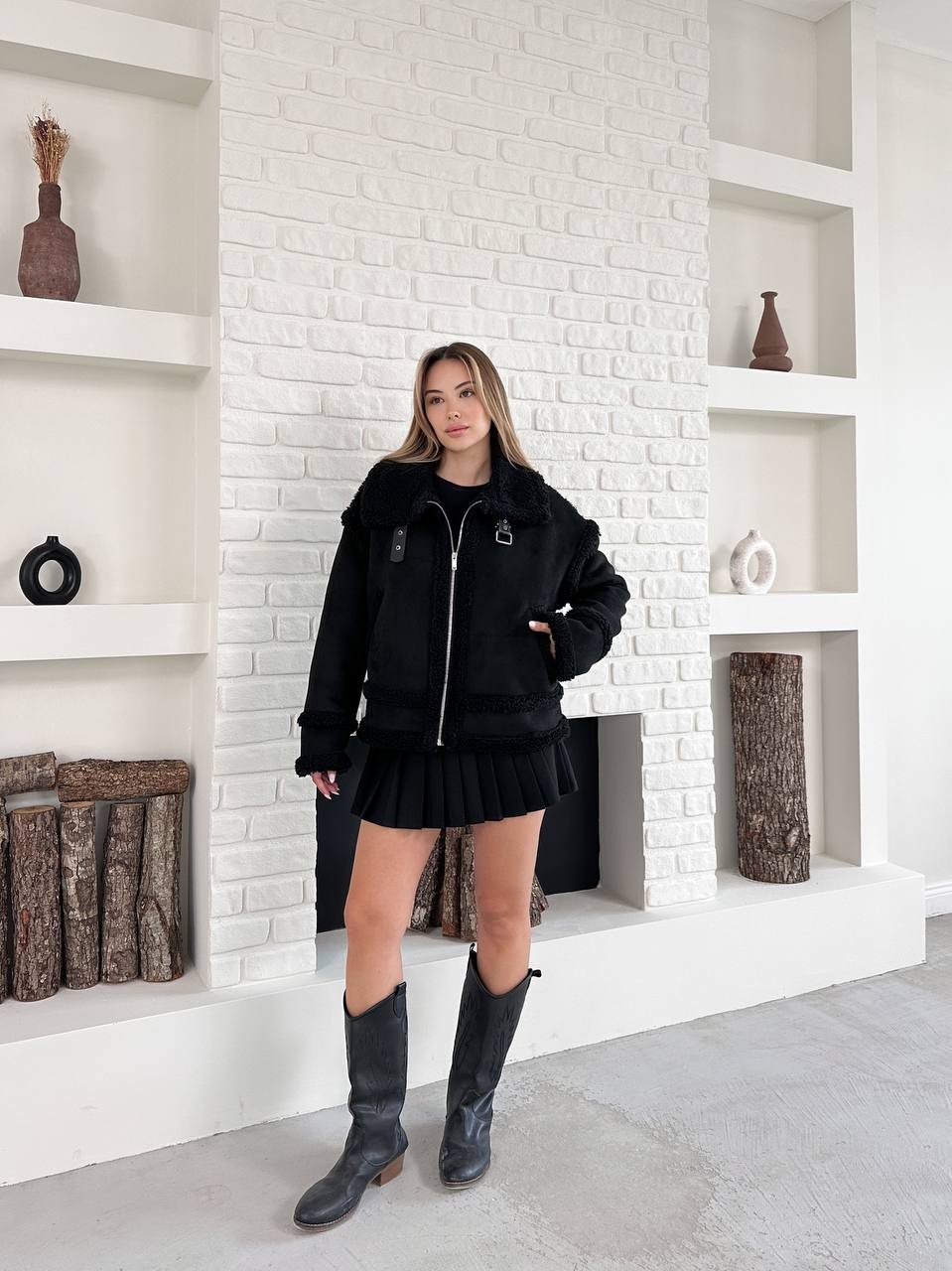 Peluş Detaylı Biker Mont Siyah